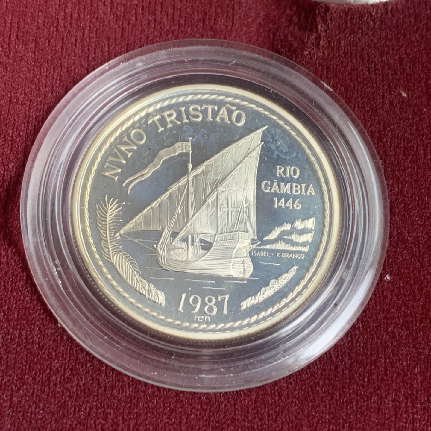 《竞宝斋》钱币微拍-第15场-本周日，周一2场连拍（全场顺丰包邮） 原盒证书 葡萄牙1987年 大航海 100ESC 精铸银币 925银 完美状态