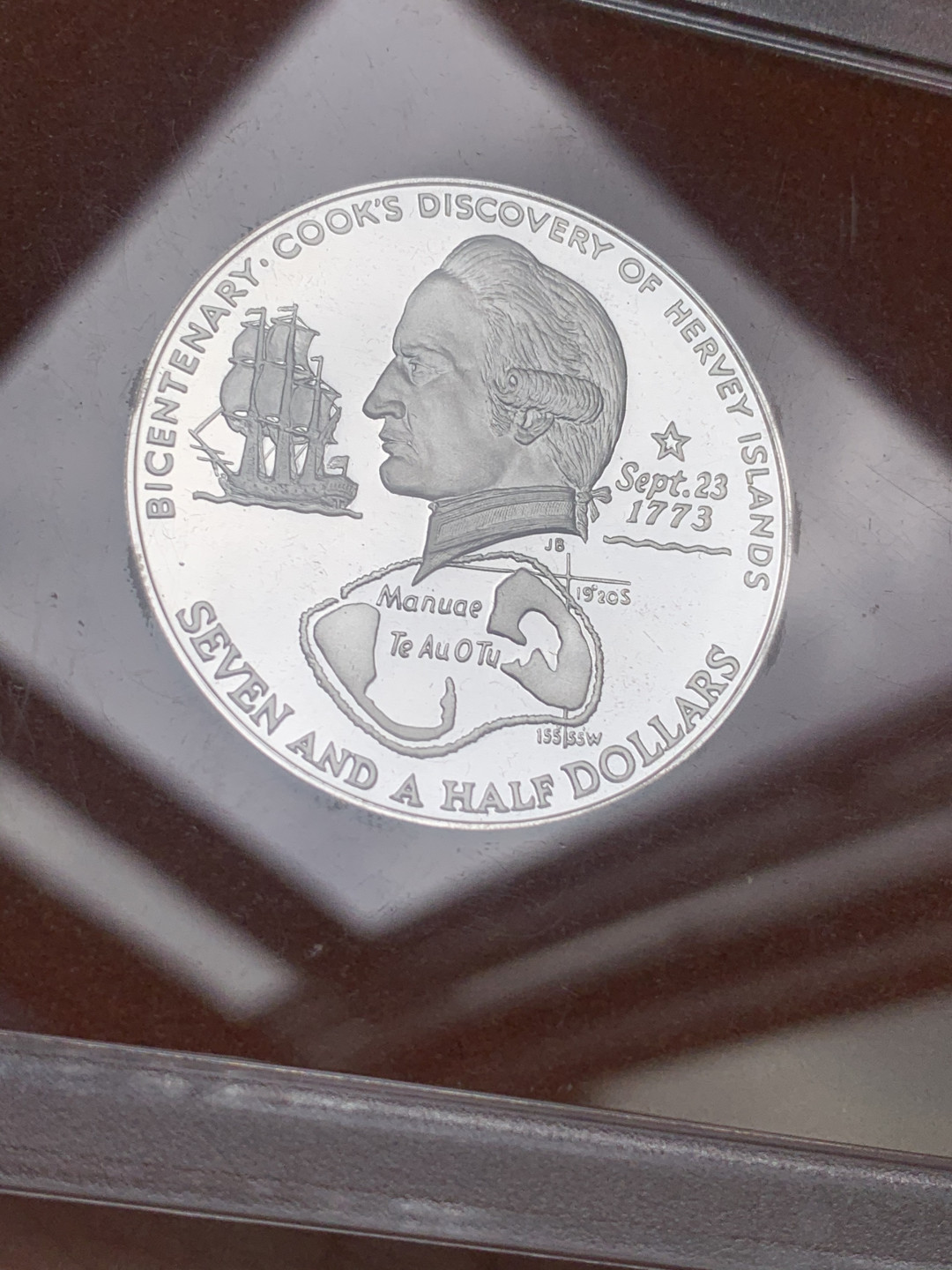 《竞宝斋》钱币微拍-第15场-本周日，周一2场连拍（全场顺丰包邮） 原盒 库克群岛1974年2.5元/7.5元一对 27.35克+33.85克 925银 完美状态