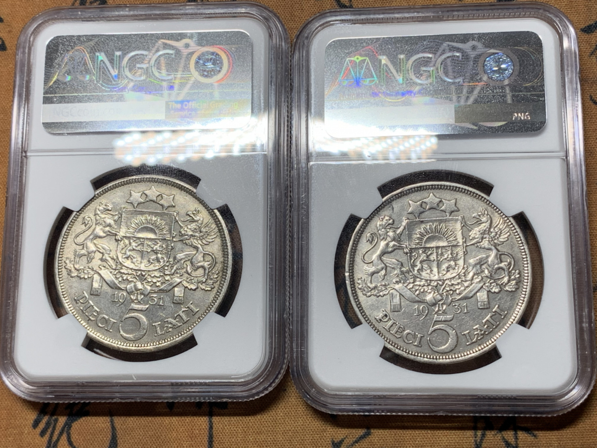 《竞宝斋》钱币微拍-第15场-本周日，周一2场连拍（全场顺丰包邮） NGC-AUD 2枚一组 拉脱维亚 1931年 5拉弟 女神大银币2枚 美品