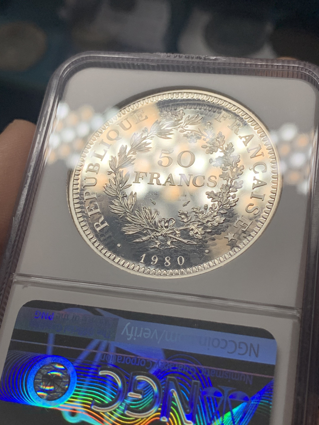 《竞宝斋》钱币微拍-第15场-本周日，周一2场连拍（全场顺丰包邮） NGC-PF67 法国 1980年 加厚(PIEFORT) 大力神50法郎 系列里最稀少的年份 ebay价都是600欧元以上