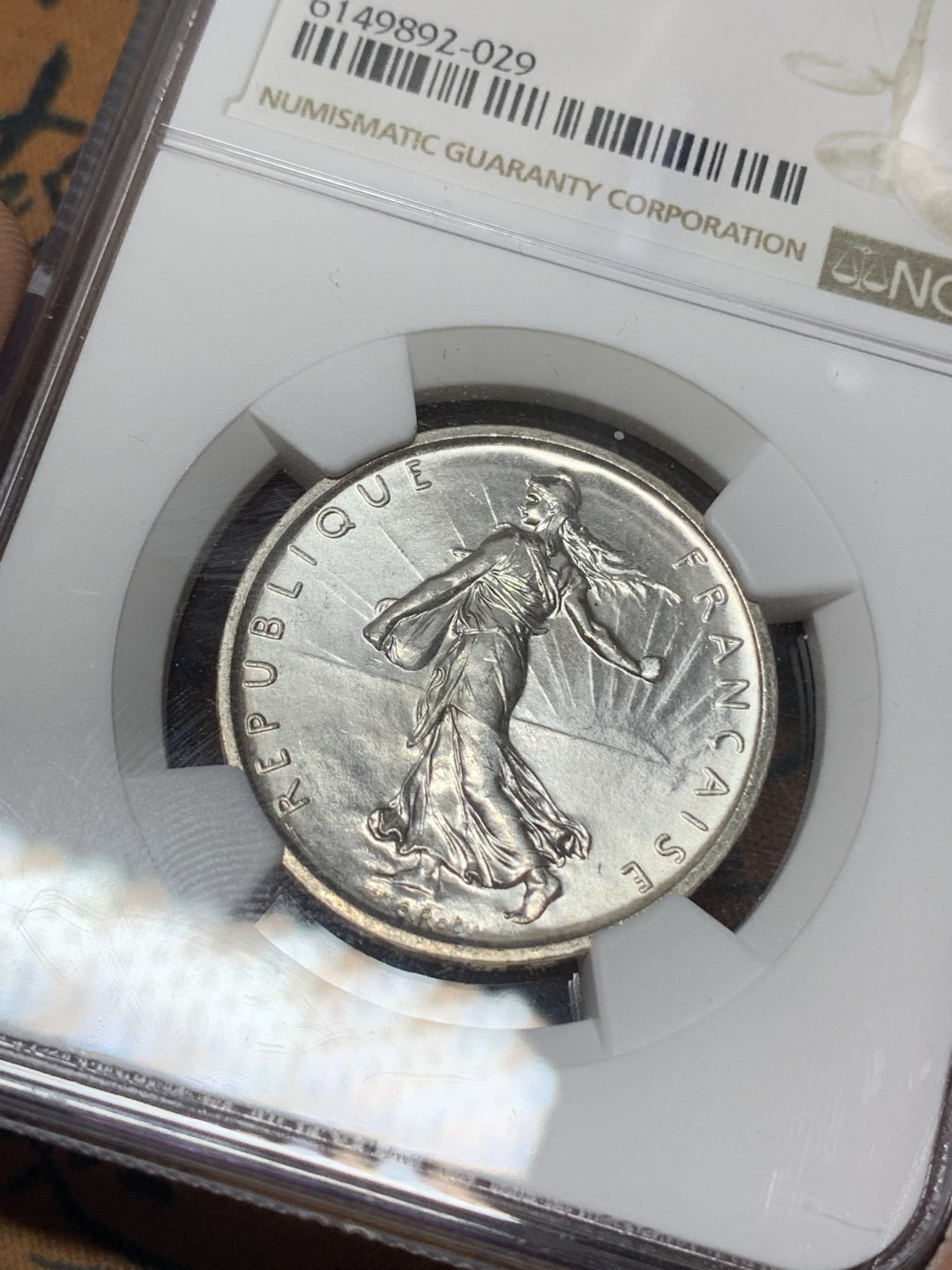 《竞宝斋》钱币微拍-第15场-本周日，周一2场连拍（全场顺丰包邮） NGC-MS65 法国 1960年谷物5法郎 高分谷物 罗蒂设计的形象