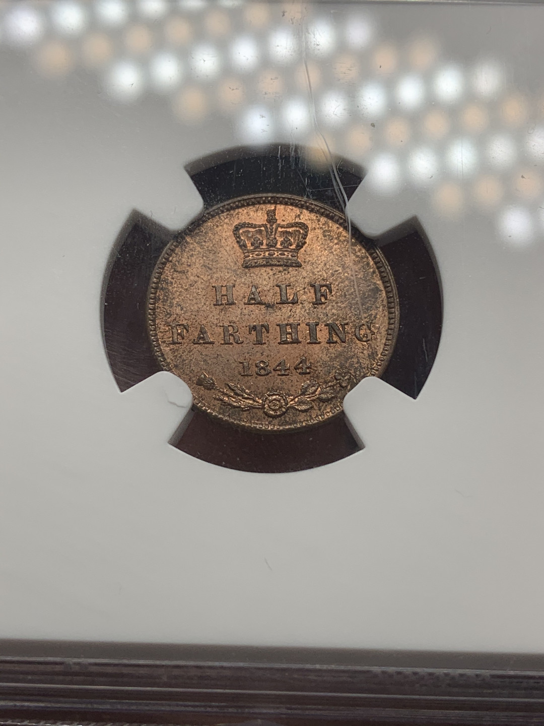 《竞宝斋》钱币微拍-第16场-本周日，周一2场连拍（全场顺丰包邮） NGC-MS63 英国 1844年 维多利亚1/2法新铜币 难得RB状态 