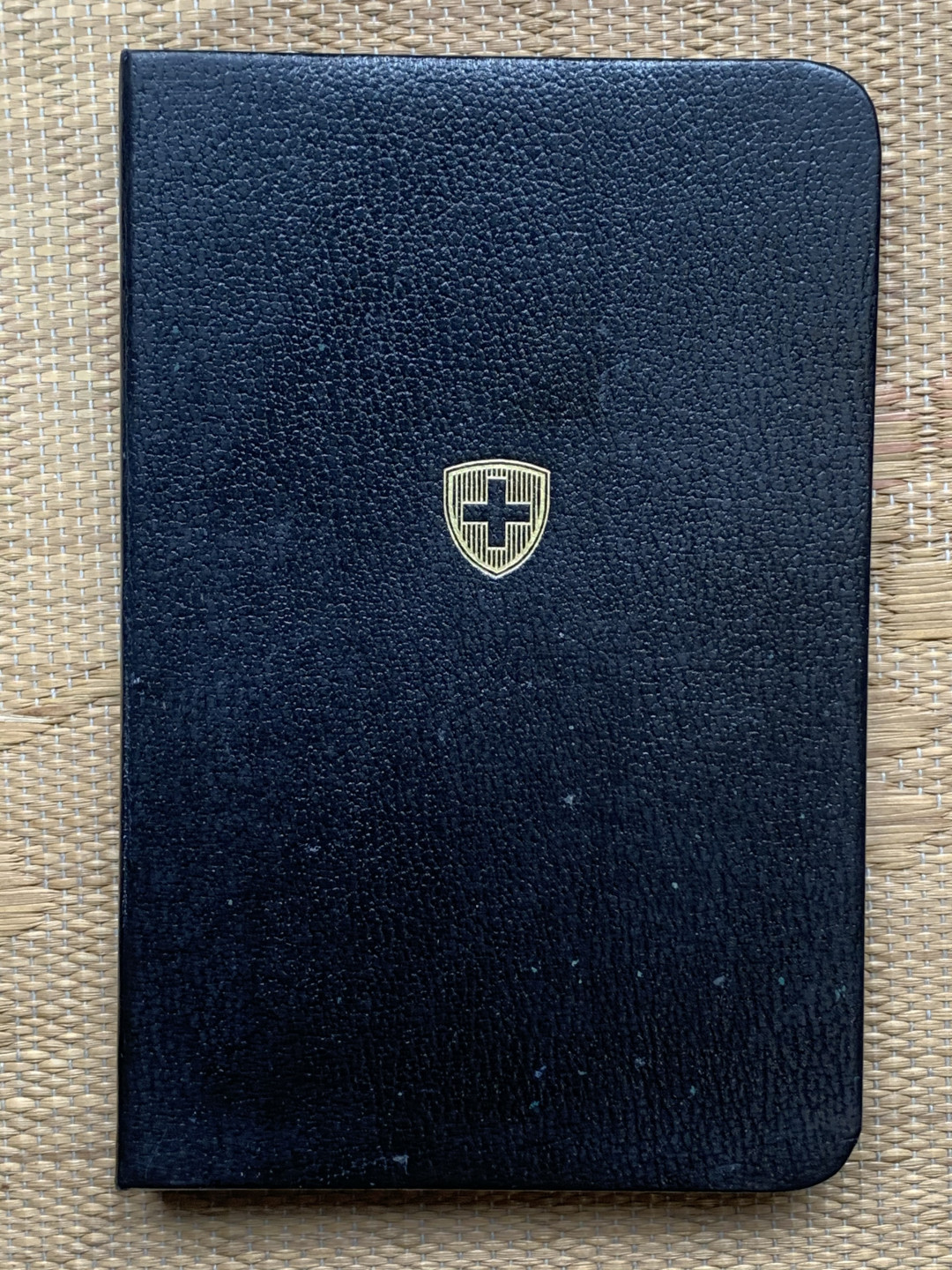 《竞宝斋》钱币微拍-第16场-本周日，周一2场连拍（全场顺丰包邮） 瑞士1988年原封精制套币，保存完好