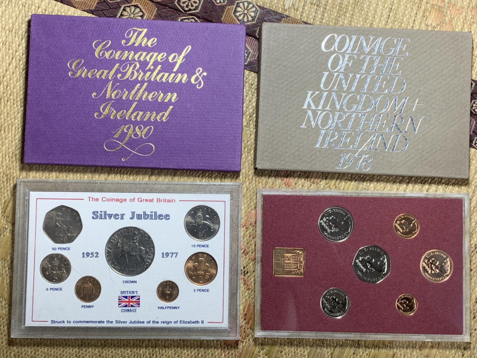 《竞宝斋》钱币微拍-第16场-本周日，周一2场连拍（全场顺丰包邮） 英国 早期 套币 4套一组  状态不错，品见图