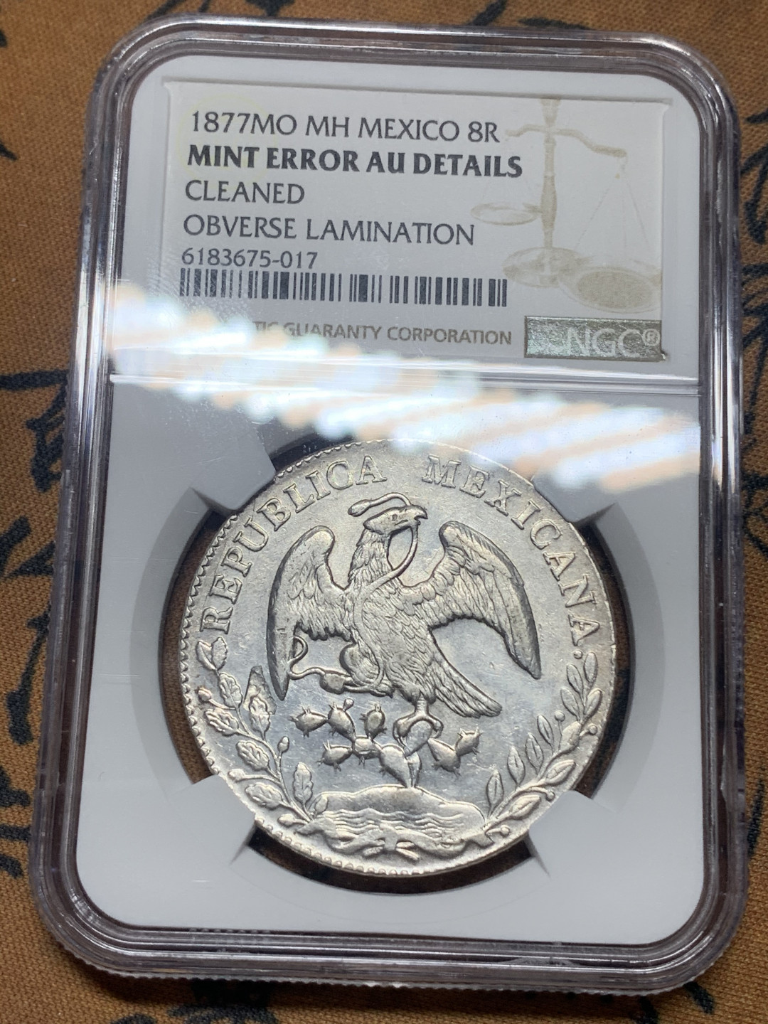 《竞宝斋》钱币微拍-第16场-本周日，周一2场连拍（全场顺丰包邮） NGC-AUD 墨西哥 1877 MO 8R 鹰洋大银币中期老鹰八级币 发行量仅80W+ 出现MINT ERROR几率更是罕见
