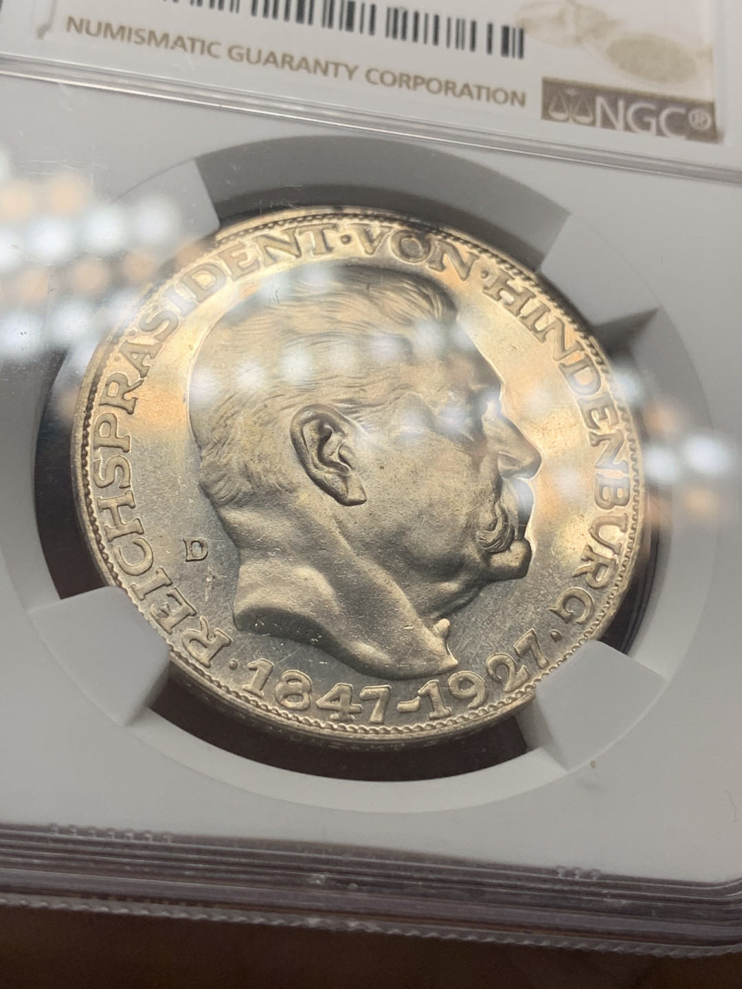 《竞宝斋》钱币微拍-第16场-本周日，周一2场连拍（全场顺丰包邮） NGC-MS64 高分 德国 魏玛1927年兴登堡80大寿 5马克银币章 PL效果明显