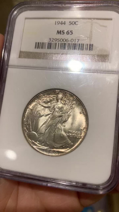 《竞宝斋》钱币微拍-第16场-本周日，周一2场连拍（全场顺丰包邮） NGC-MS65 美国 1944年 行走女神 50cents 半圆 银币 精选高分