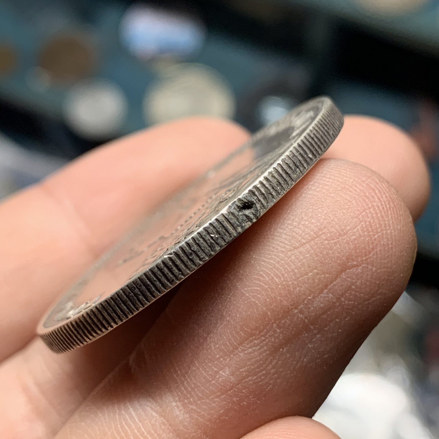 《竞宝斋》钱币微拍-第16场-本周日，周一2场连拍（全场顺丰包邮） 英国1887年维多利亚 双福林（4先令）22.4克 边上左右有打孔