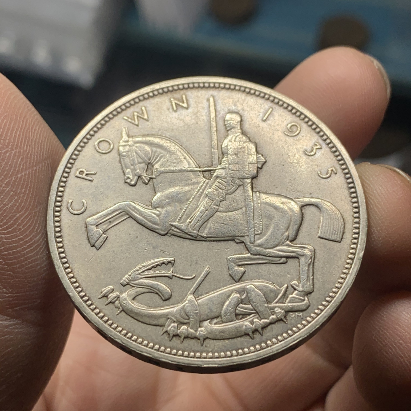 《竞宝斋》钱币微拍-第16场-本周日，周一2场连拍（全场顺丰包邮） 好品 英国 1935 乔六 木马 克朗 大银币