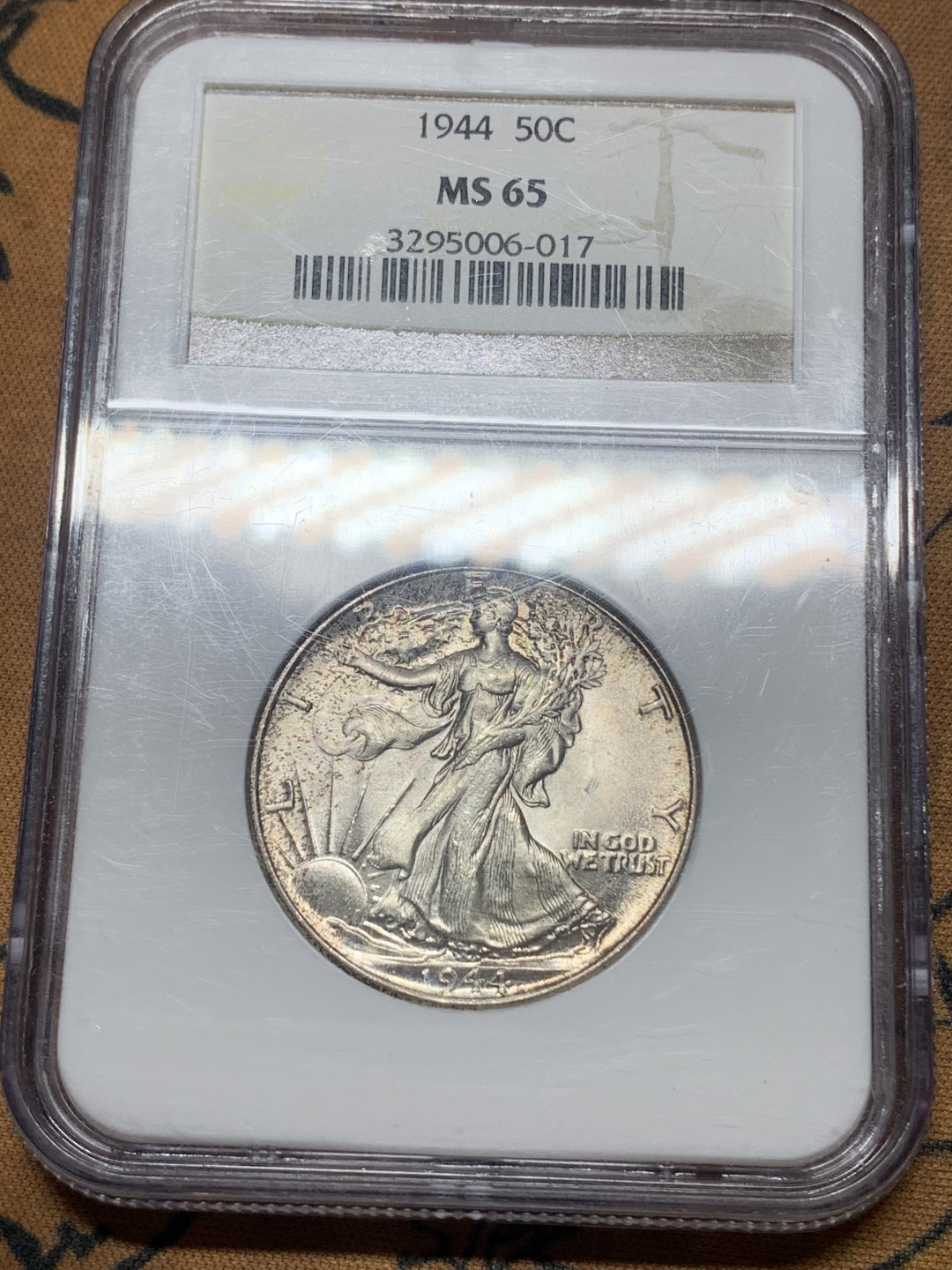 《竞宝斋》钱币微拍-第16场-本周日，周一2场连拍（全场顺丰包邮） NGC-MS65 美国 1944年 行走女神 50cents 半圆 银币 精选高分