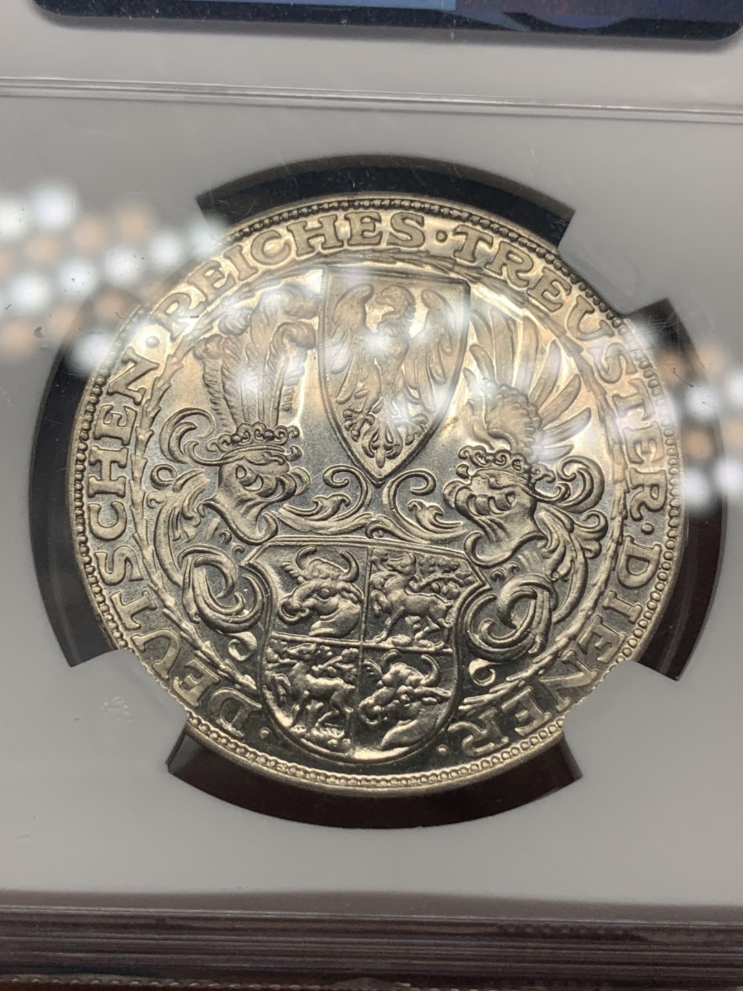 《竞宝斋》钱币微拍-第16场-本周日，周一2场连拍（全场顺丰包邮） NGC-MS64 高分 德国 魏玛1927年兴登堡80大寿 5马克银币章 PL效果明显