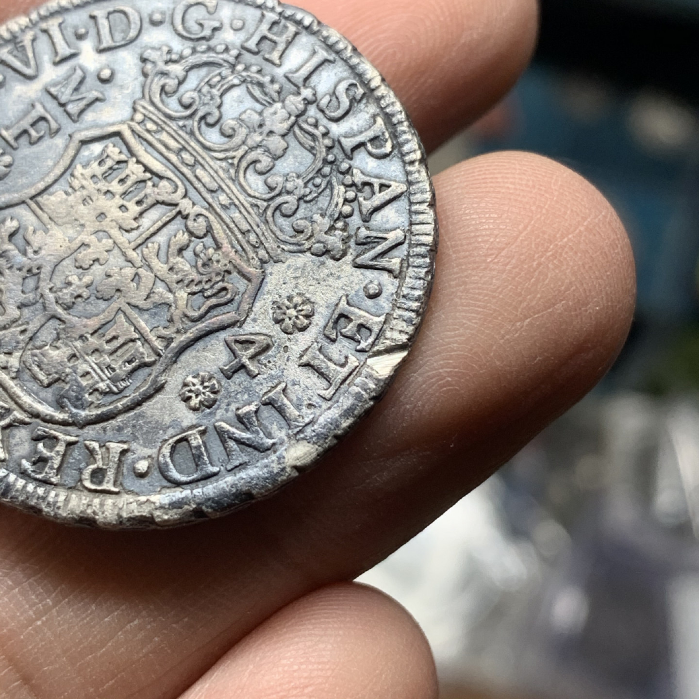 《竞宝斋》钱币微拍-第16场-本周日，周一2场连拍（全场顺丰包邮） 西属 墨西哥 1752年 费迪南六世 4R 银币 背面3点处有一个豁口