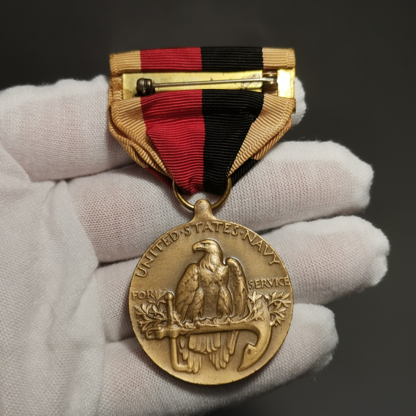 世界勋奖徽章第1期拍卖 美国二战海军占领奖章