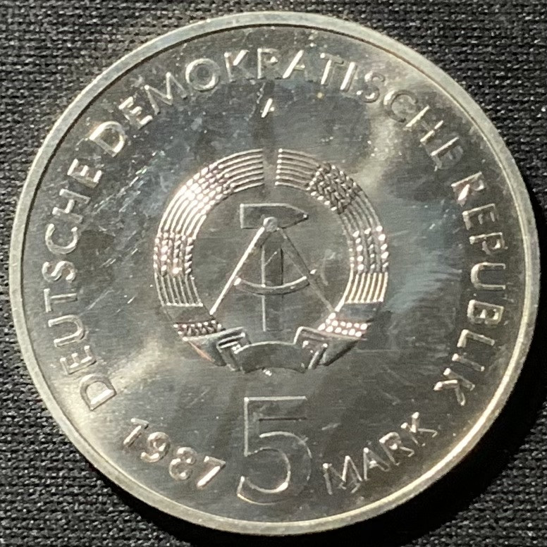 紫瑗钱币——第159期拍卖 民主德国 1987年 柏林-世界时钟 5马克 纪念币