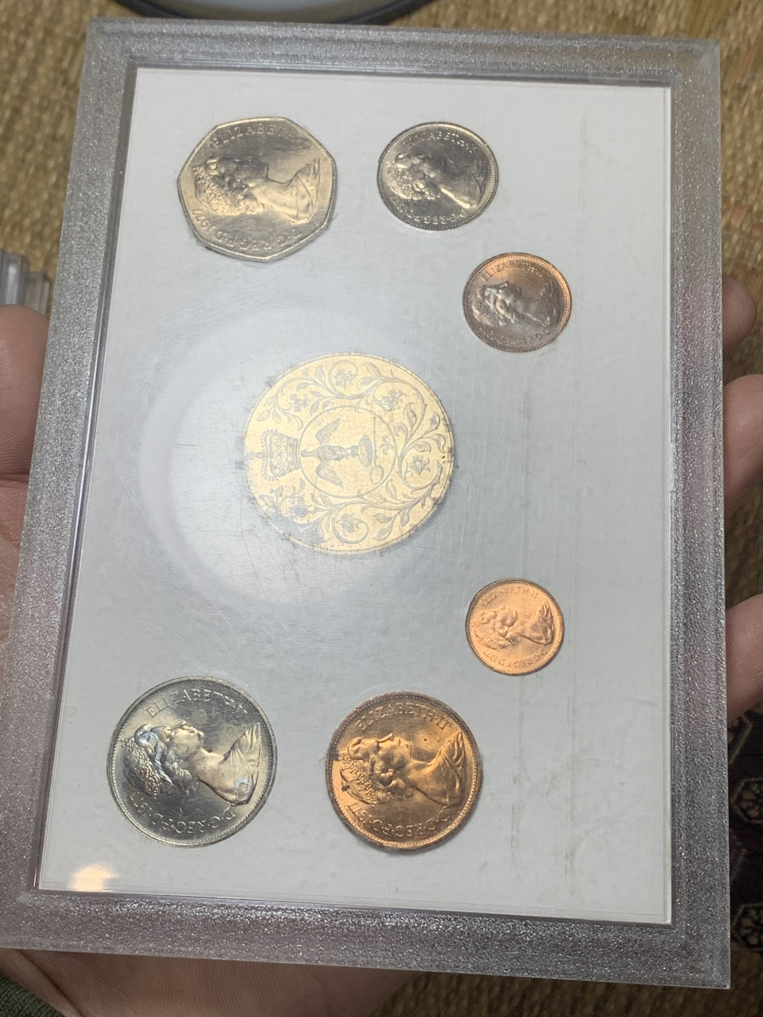 《竞宝斋》钱币微拍-第16场-本周日，周一2场连拍（全场顺丰包邮） 英国 早期 套币 4套一组  状态不错，品见图