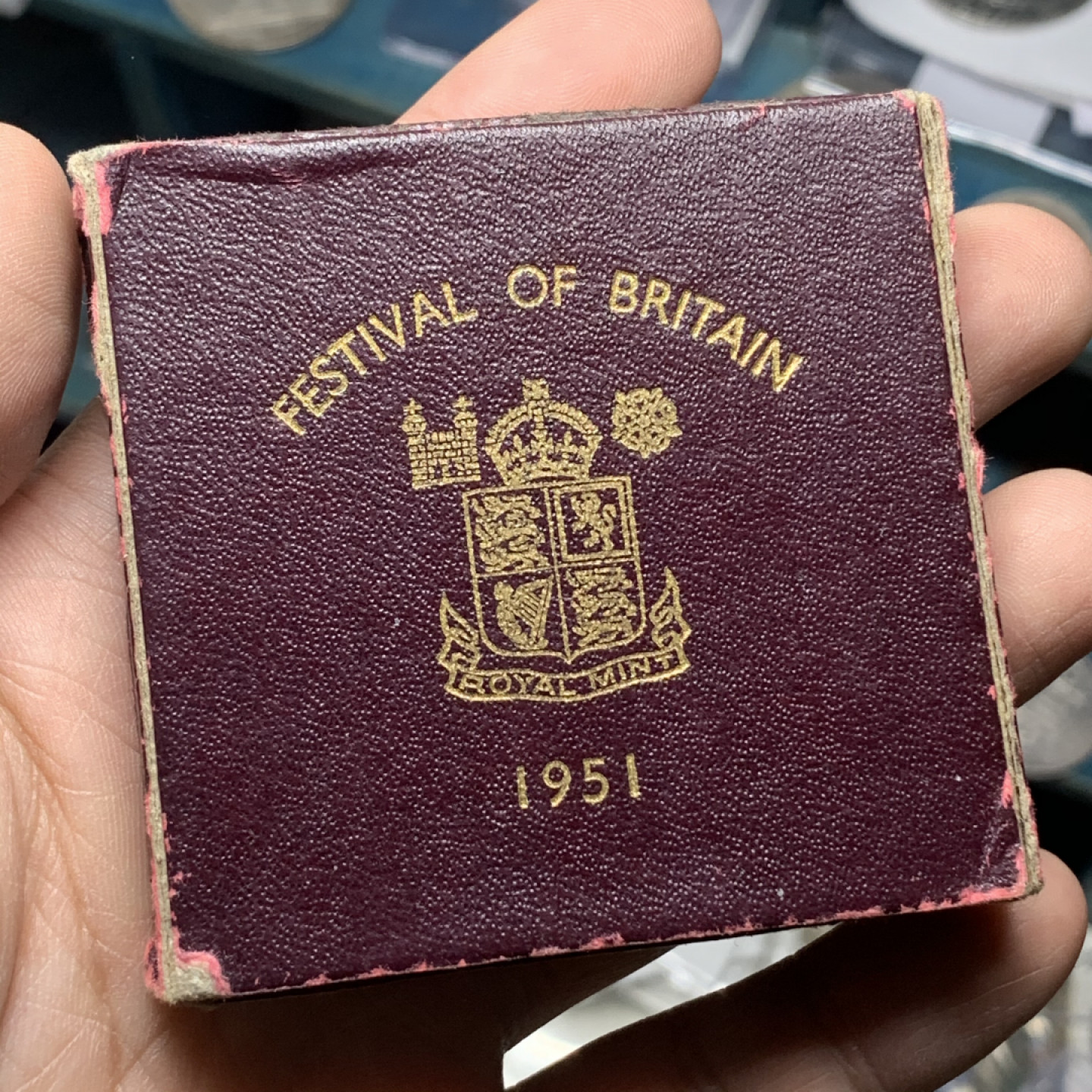 《竞宝斋》钱币微拍-第16场-本周日，周一2场连拍（全场顺丰包邮） 英国 1951年 原盒装 好品 镍马剑 乔六克朗