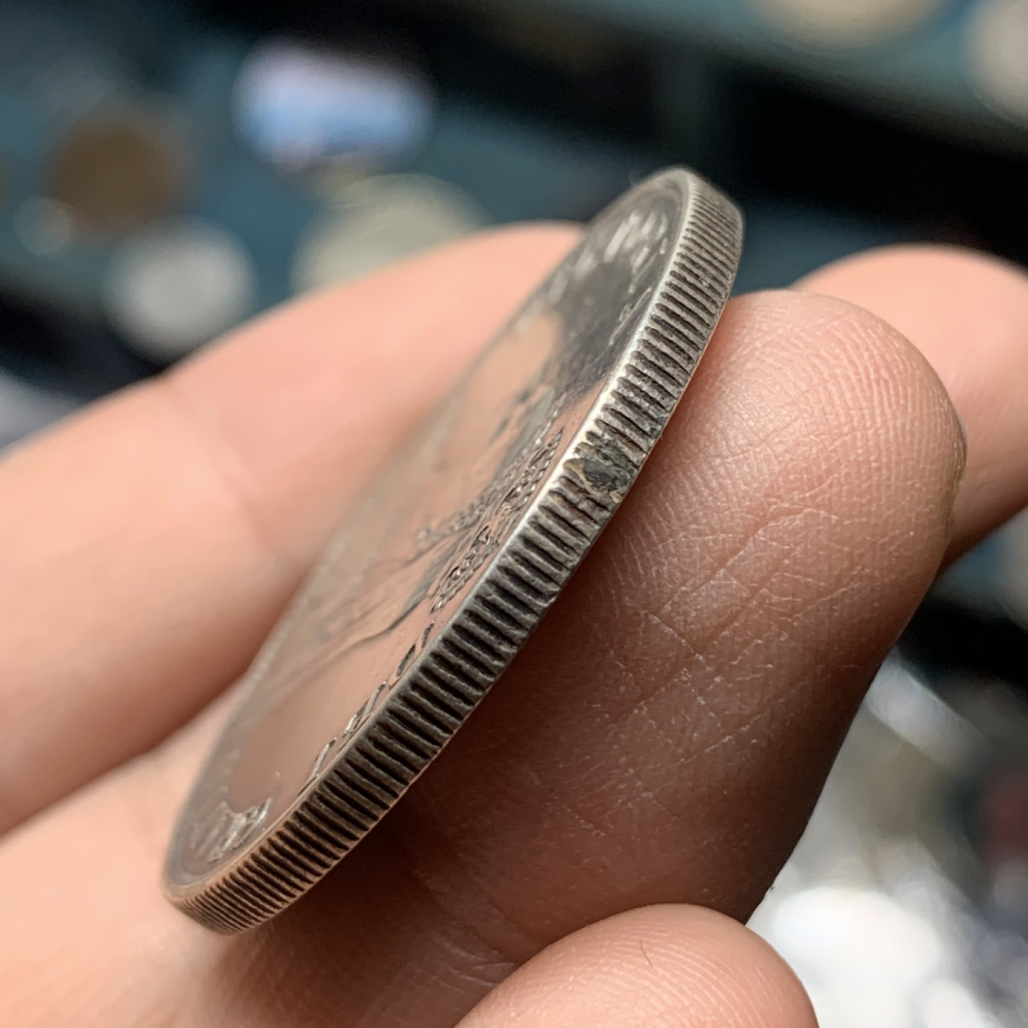 《竞宝斋》钱币微拍-第16场-本周日，周一2场连拍（全场顺丰包邮） 英国1887年维多利亚 双福林（4先令）22.4克 边上左右有打孔