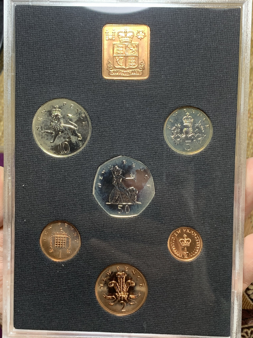 《竞宝斋》钱币微拍-第16场-本周日，周一2场连拍（全场顺丰包邮） 英国 早期 套币 4套一组  状态不错，品见图