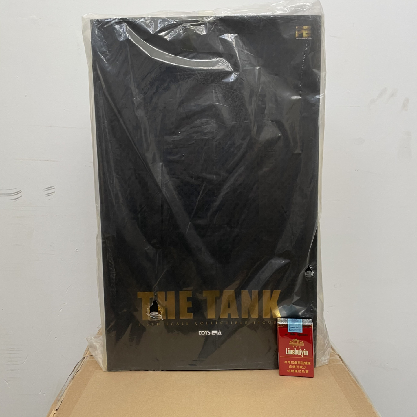 零元拍：Toys era 漫威超级反派 红坦克 49cm可动收藏人偶，全新未拆。