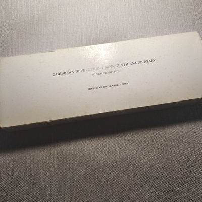0起1加-纯粹捡漏拍-51场 - 加勒比国家联合发行1980年加勒比发展银行10周年精制纪念银币-盒证全