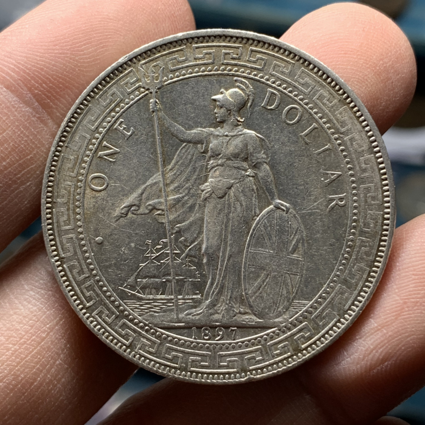 《竞宝斋》钱币微拍-第17场-本周日，周一2场连拍（全场顺丰包邮） 站洋 1897年无字版 1元 带底光 早期年份好品难得