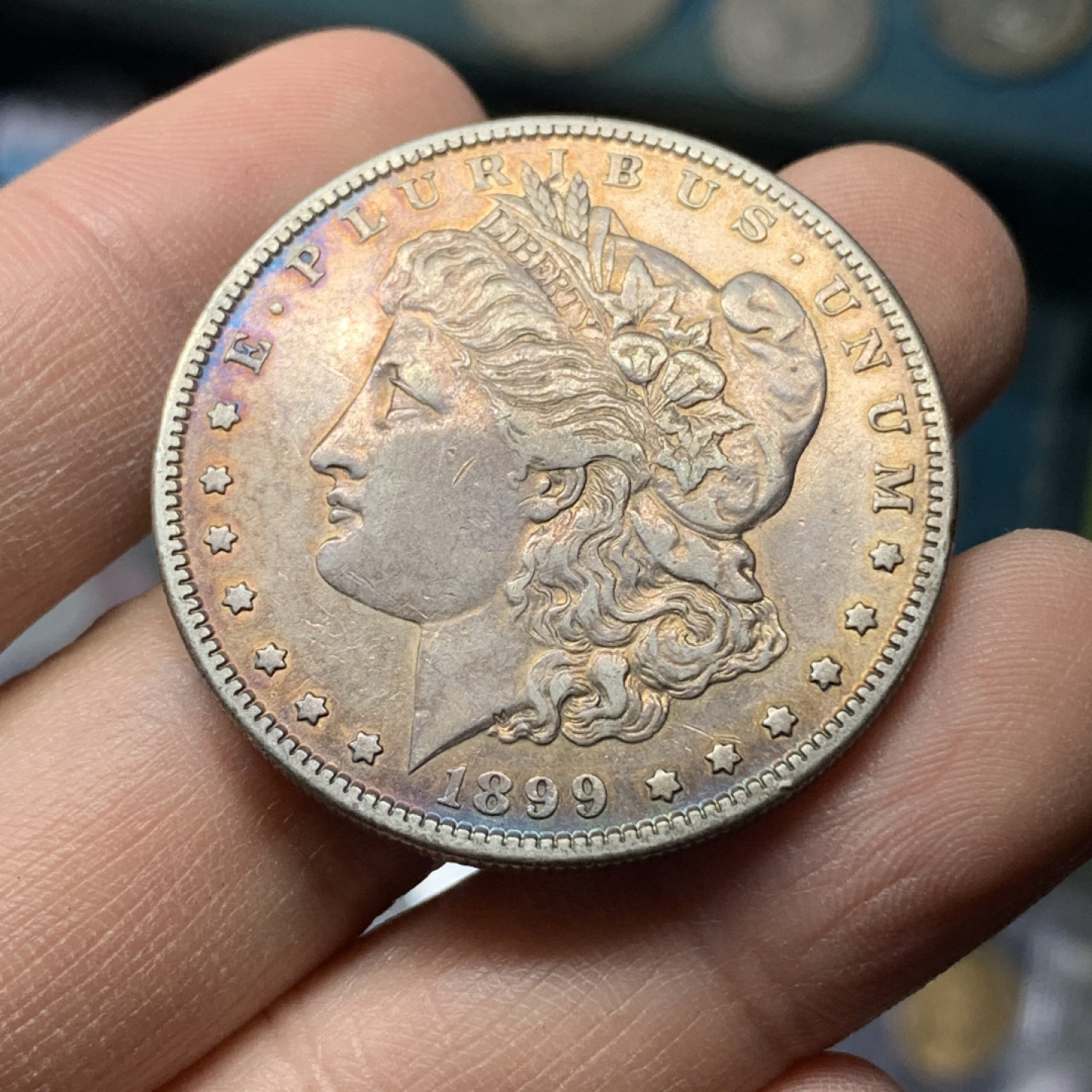 《竞宝斋》钱币微拍-第17场-本周日，周一2场连拍（全场顺丰包邮） 美国 1899-S年 摩根 1元 五彩包浆 大银币