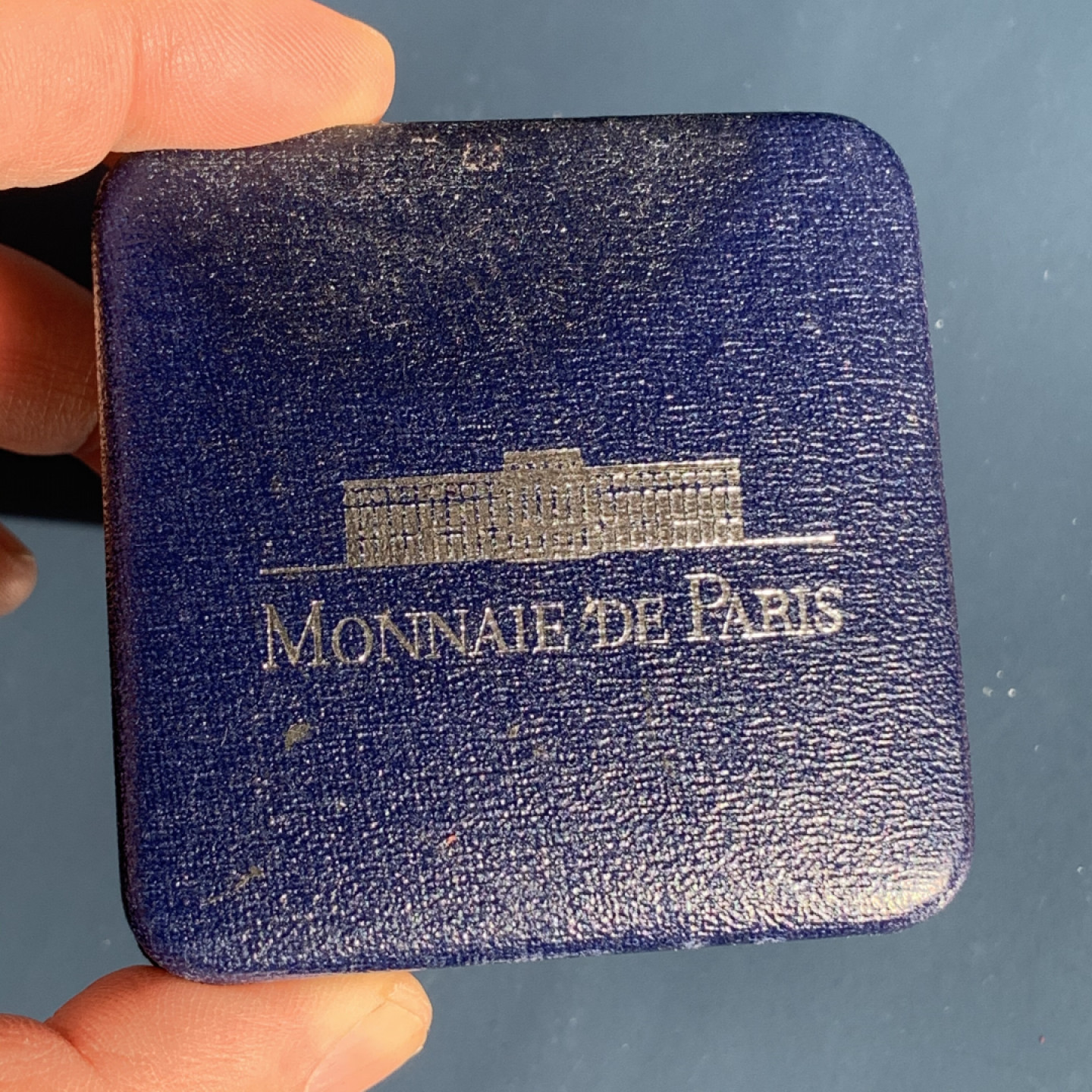 《竞宝斋》钱币微拍-第17场-本周日，周一2场连拍（全场顺丰包邮） 法国 1993年 卢浮宫系列 100法郎 精制银币 原盒证书