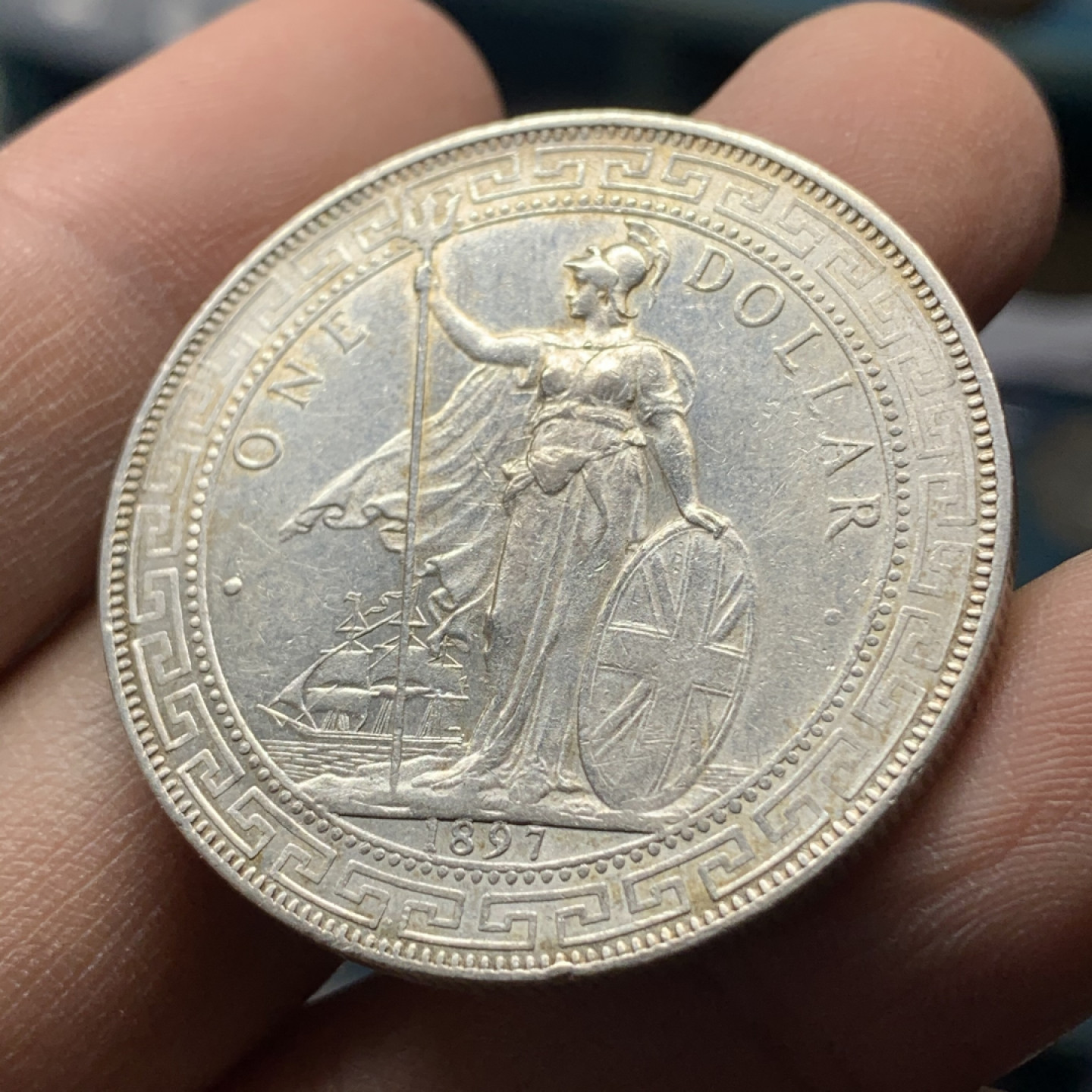 《竞宝斋》钱币微拍-第17场-本周日，周一2场连拍（全场顺丰包邮） 站洋 1897年无字版 1元 带底光 早期年份好品难得