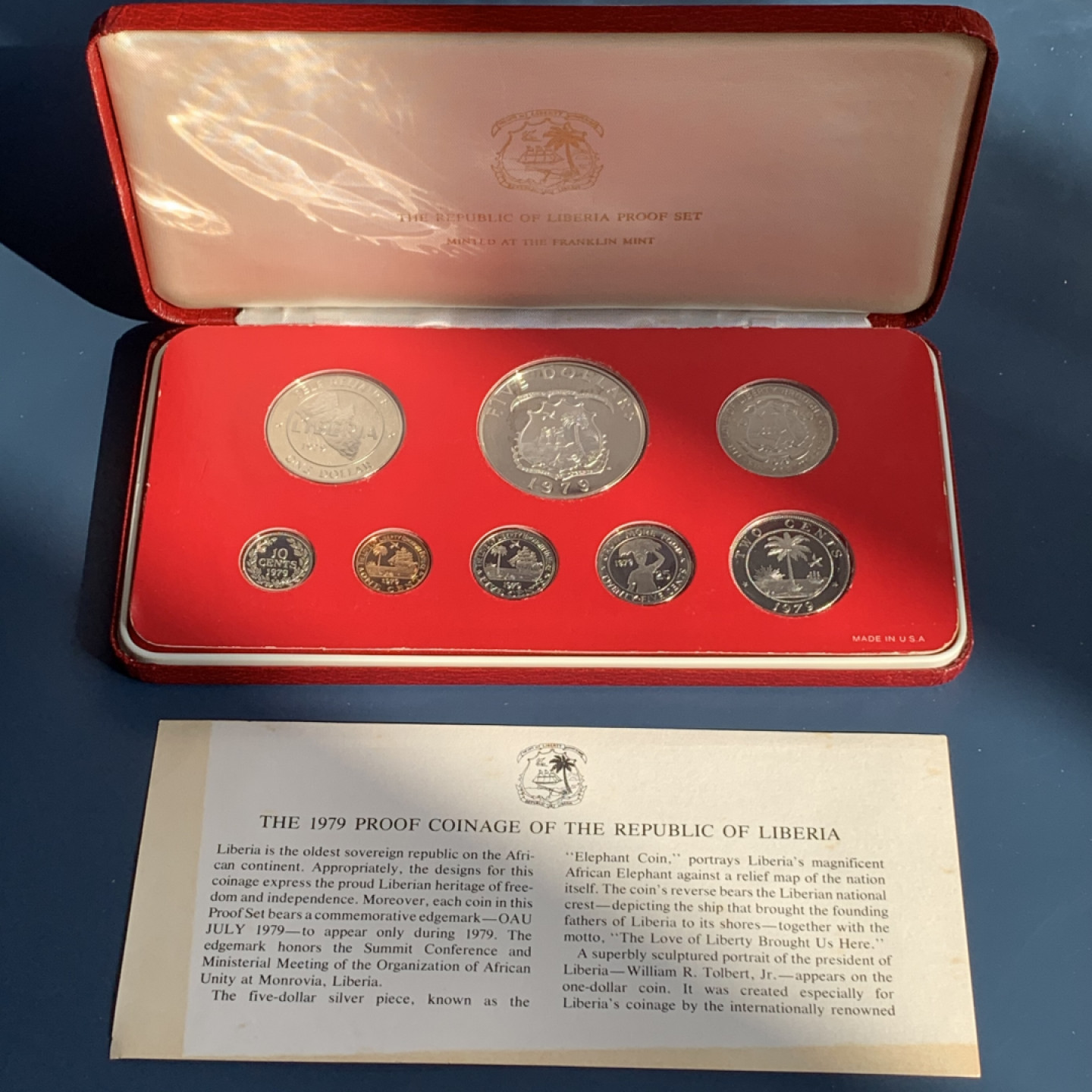 《竞宝斋》钱币微拍-第18场-本周日，周一2场连拍（全场顺丰包邮） 利比亚 1979年 8枚装 套币 一枚银币 34.10克 盒证全，无破损