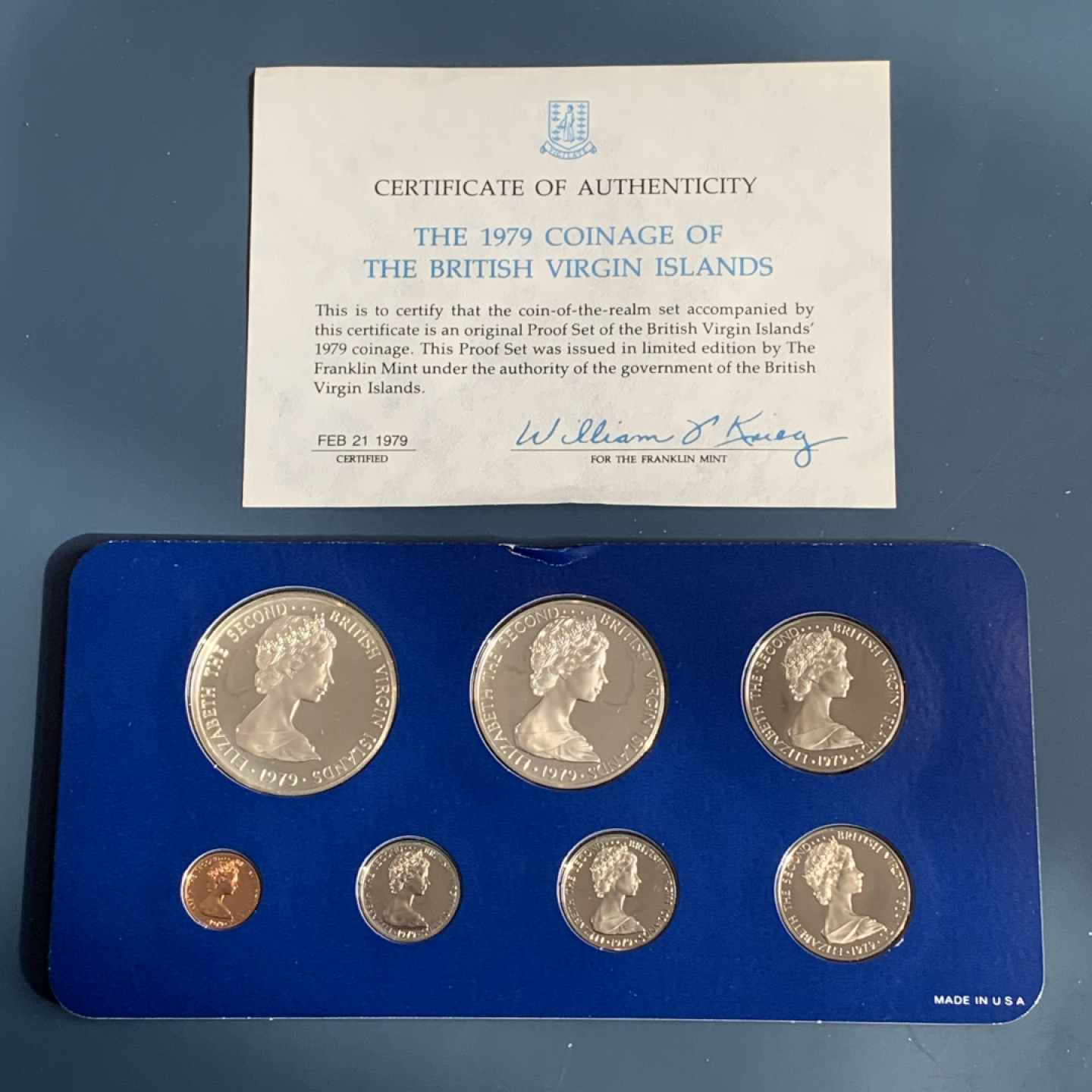 《竞宝斋》钱币微拍-第18场-本周日，周一2场连拍（全场顺丰包邮） 维尔京 1979年 7枚装 套币 三枚银币 银币82.92克 0.925银 16.72克 25.70克和40.50克 盒证全，无破损