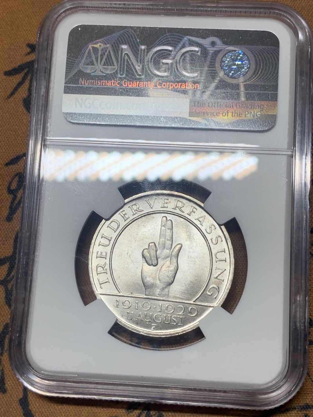 《竞宝斋》钱币微拍-第18场-本周日，周一2场连拍（全场顺丰包邮） NGC MS63 德国魏玛1929年宪法3马克银币