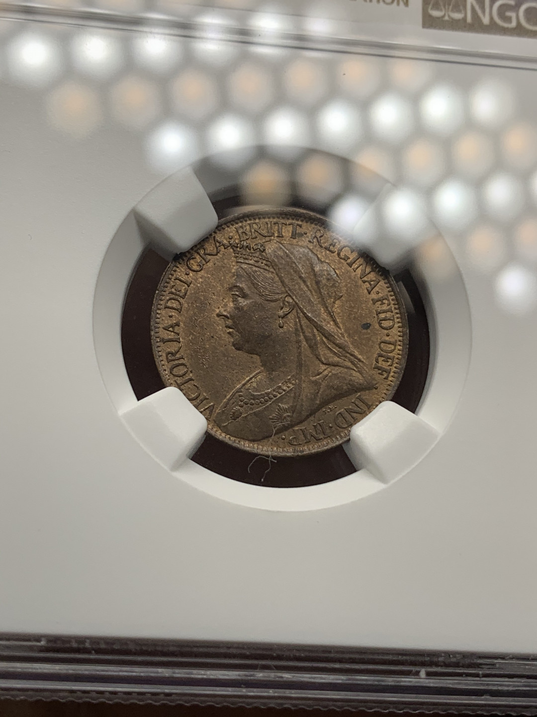 《竞宝斋》钱币微拍-第18场-本周日，周一2场连拍（全场顺丰包邮） NGC MS63RB 英国1897年1/4便士 UNBLACKENED NGC编号：4896060-086