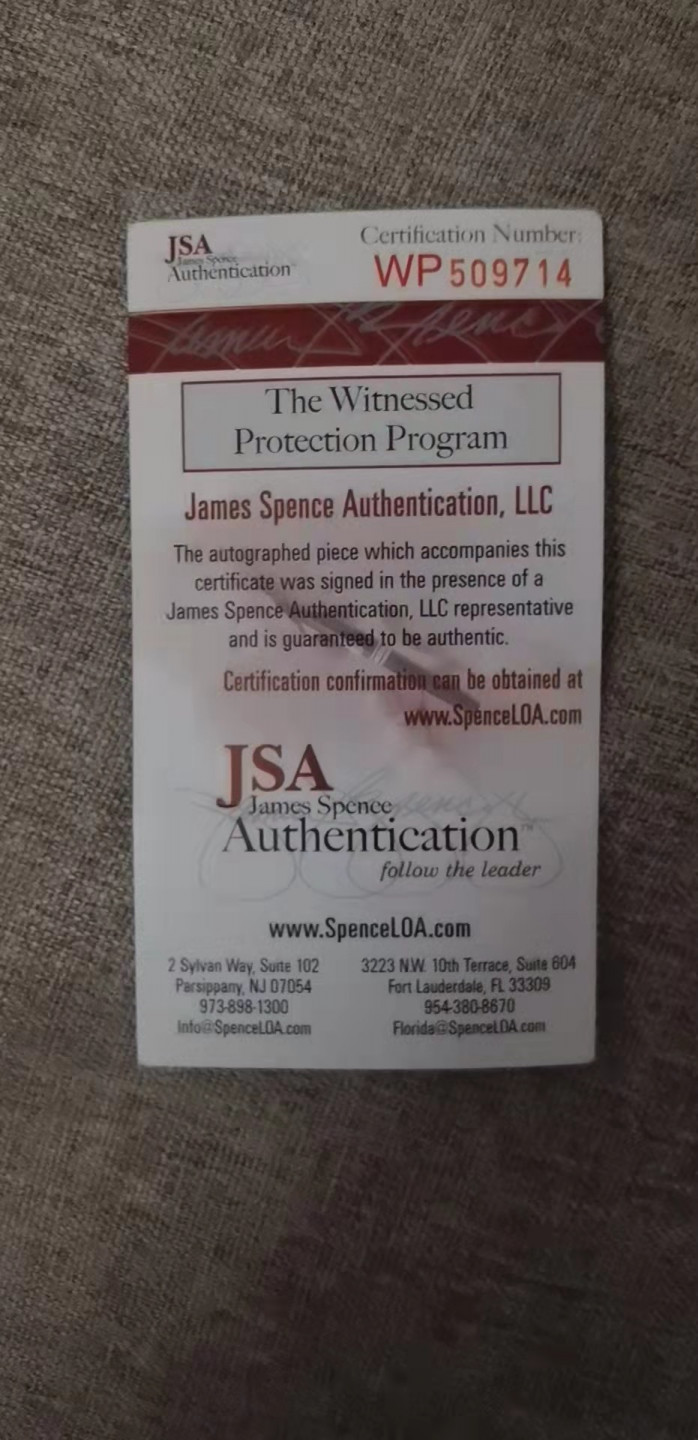 马尔卡宁签名亲签球衣