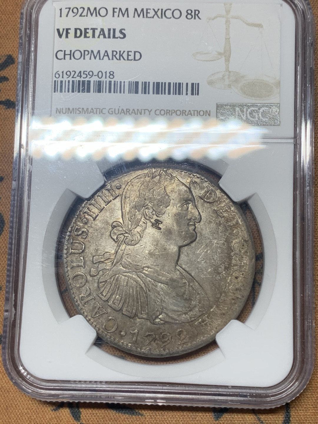 《竞宝斋》钱币微拍-第18场-本周日，周一2场连拍（全场顺丰包邮） NGC 评级 墨西哥 1792年 卡四 8R 大银币 正反深打 原味包浆 有小戳