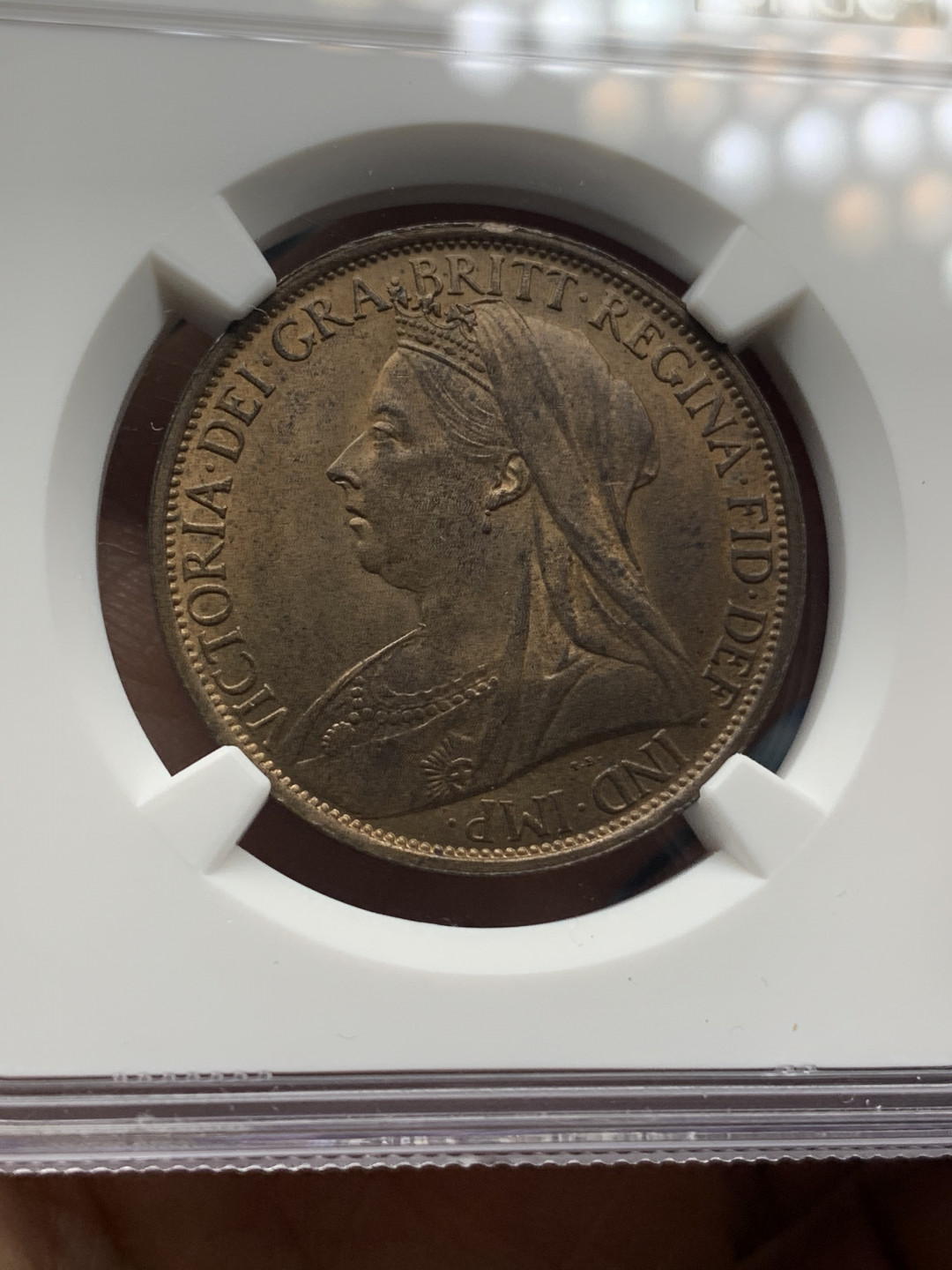 《竞宝斋》钱币微拍-第18场-本周日，周一2场连拍（全场顺丰包邮） NGC MS63RB 英国1897年1便士 LOW SEA LEVEL NGC编号：2067960-002