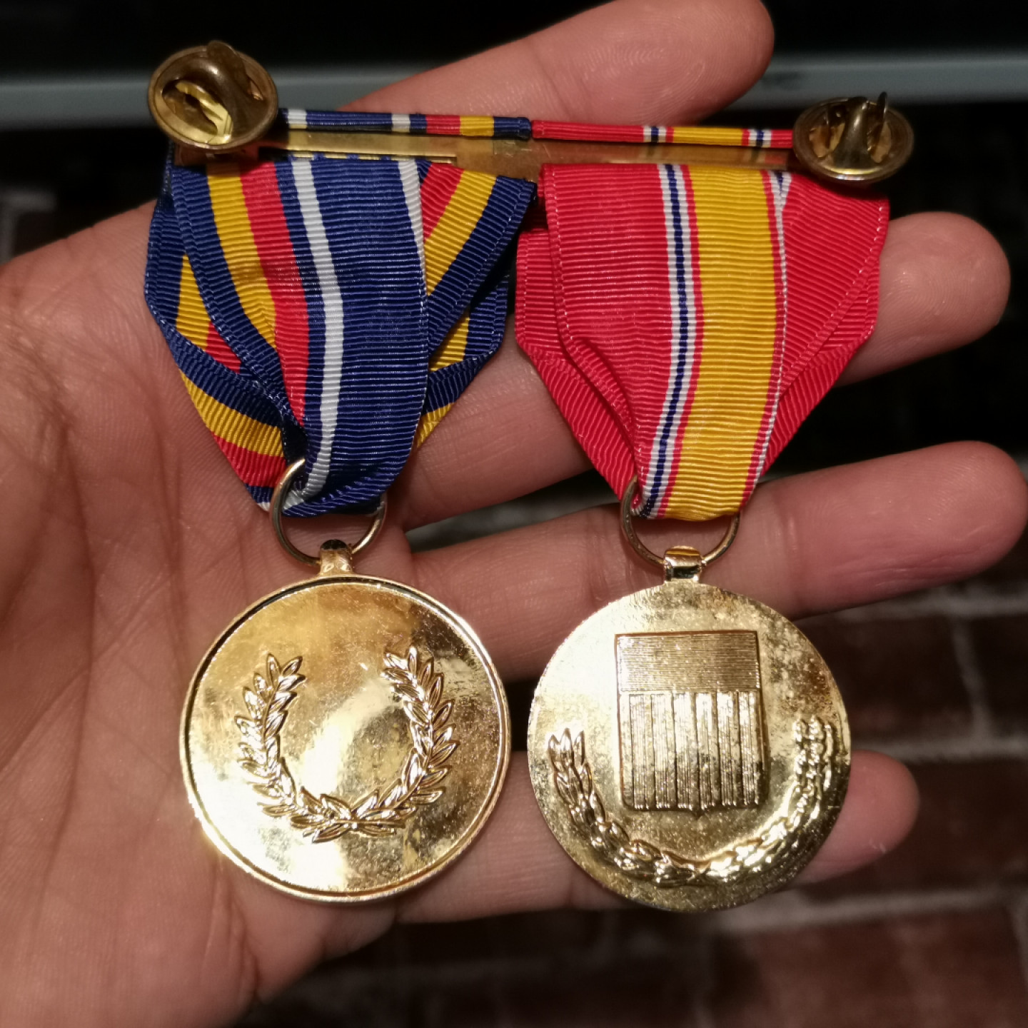 世界勋奖徽章拍卖第6期 阳极电镀！美国镀金勋章联排