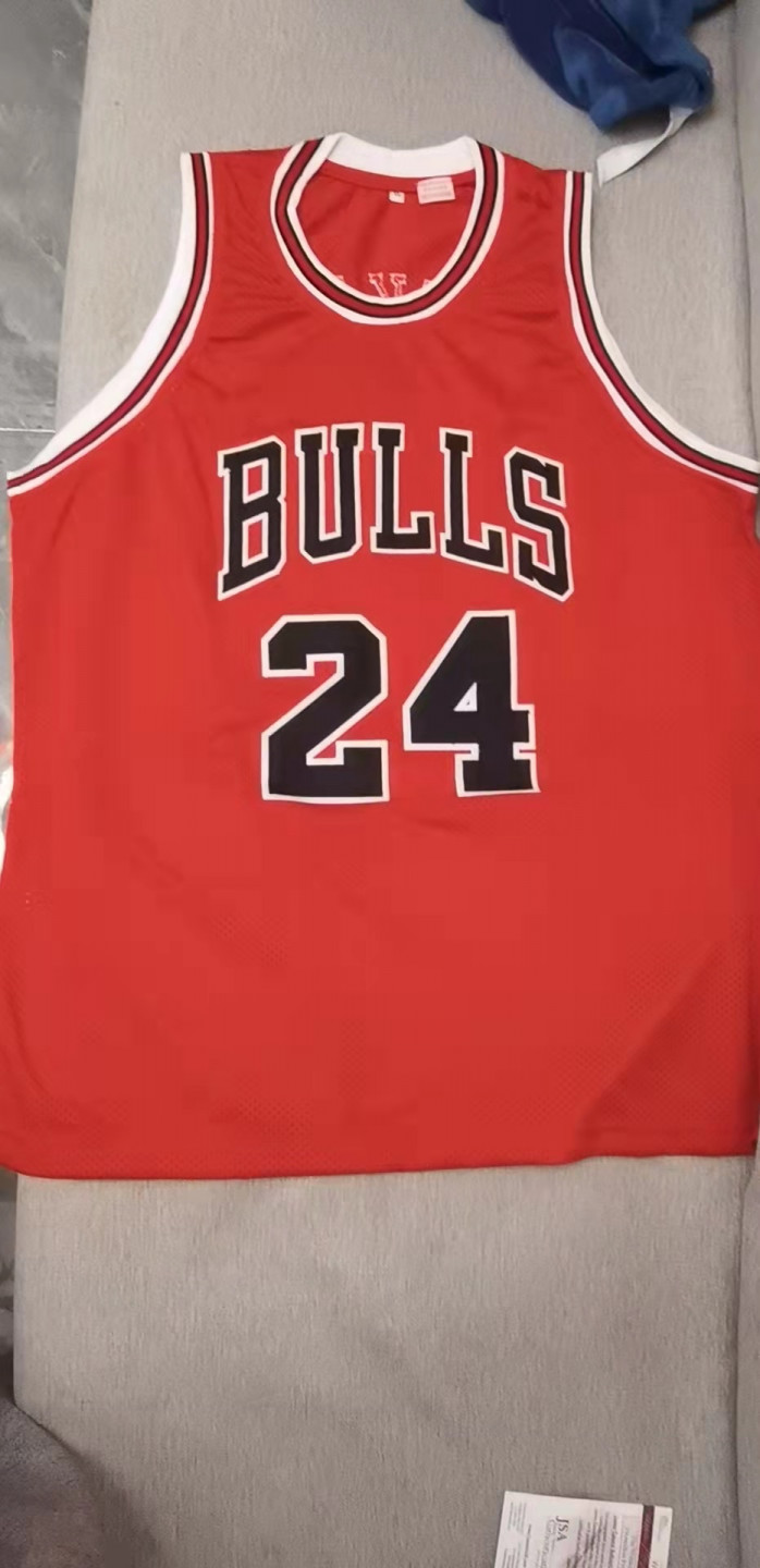 马尔卡宁签名亲签球衣