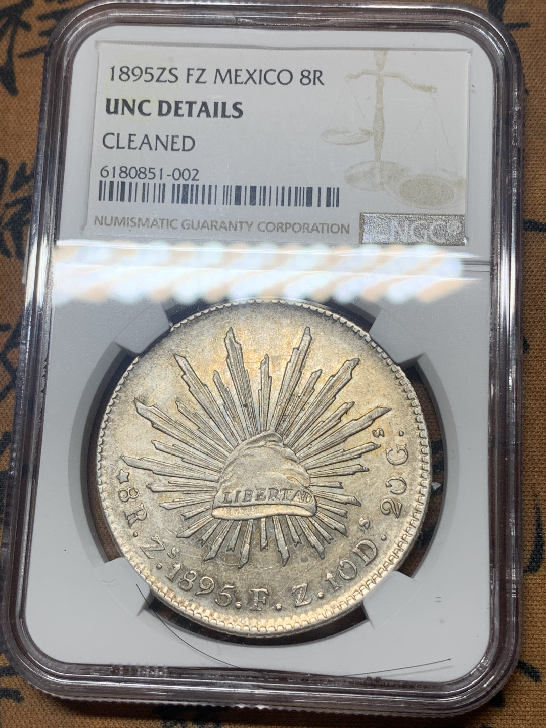 《竞宝斋》钱币微拍-第18场-本周日，周一2场连拍（全场顺丰包邮） NGC-UNC 墨西哥 1895年 ZS 8R 鹰洋银币 底板丝滑带光美品实物相当漂亮