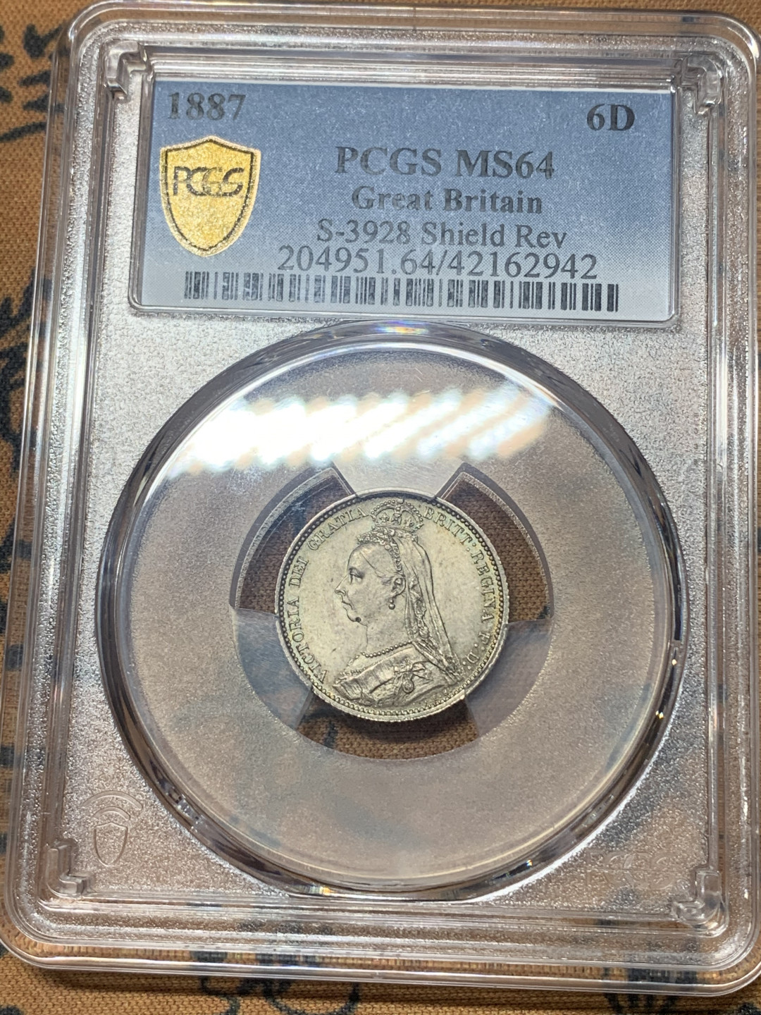 《竞宝斋》钱币微拍-第18场-本周日，周一2场连拍（全场顺丰包邮） PCGS MS64 英国1887年淡彩维多利亚高冠6便士银币五彩包浆 难得状态
