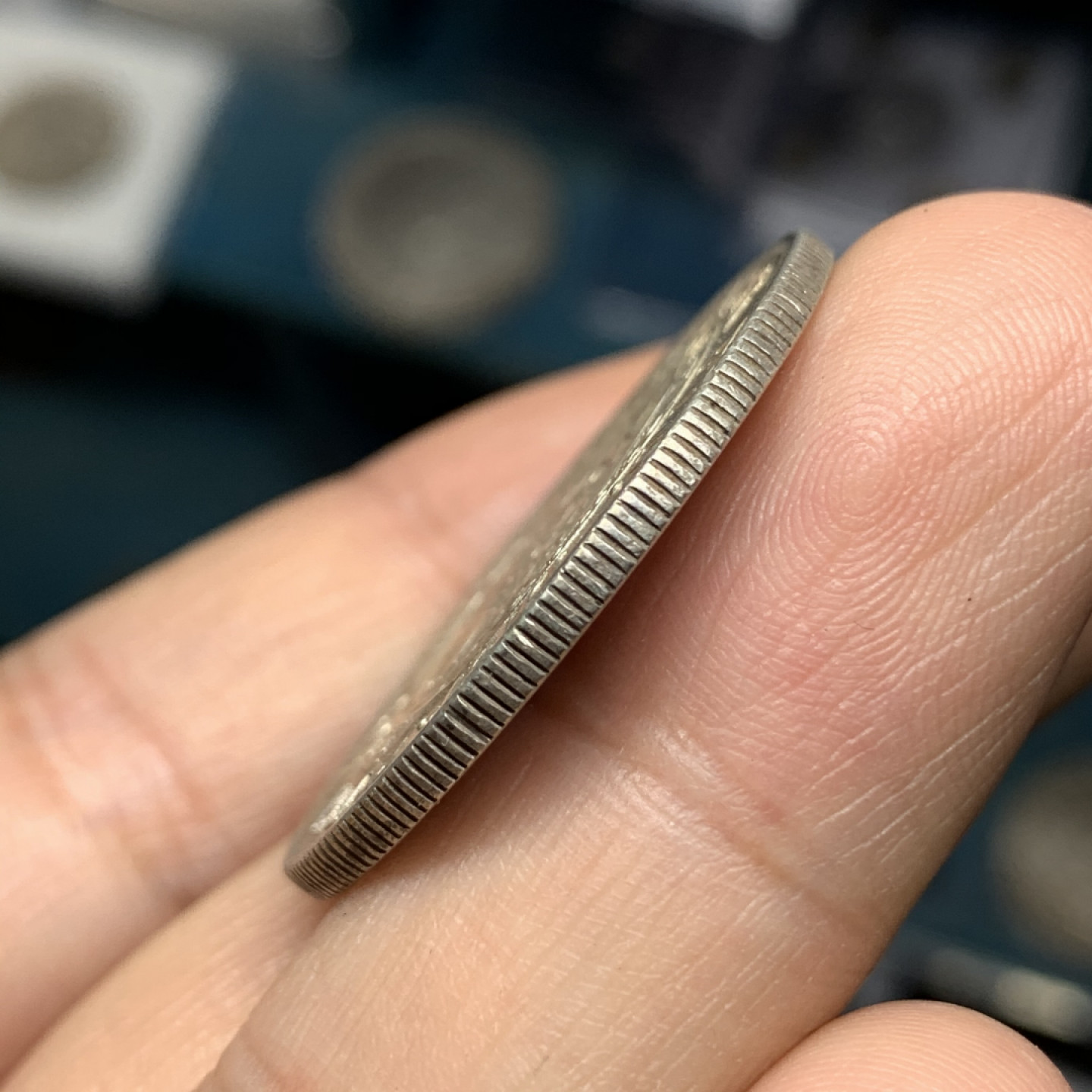 《竞宝斋》钱币微拍-第18场-本周日，周一2场连拍（全场顺丰包邮） 五彩包浆 英国 乔三  1818年 半克朗 银币 品如图 相当好