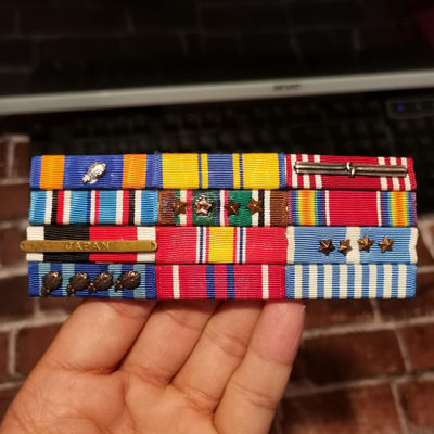 世界勋奖徽章拍卖第6期 - 美国二战韩战空军老兵略章勋表