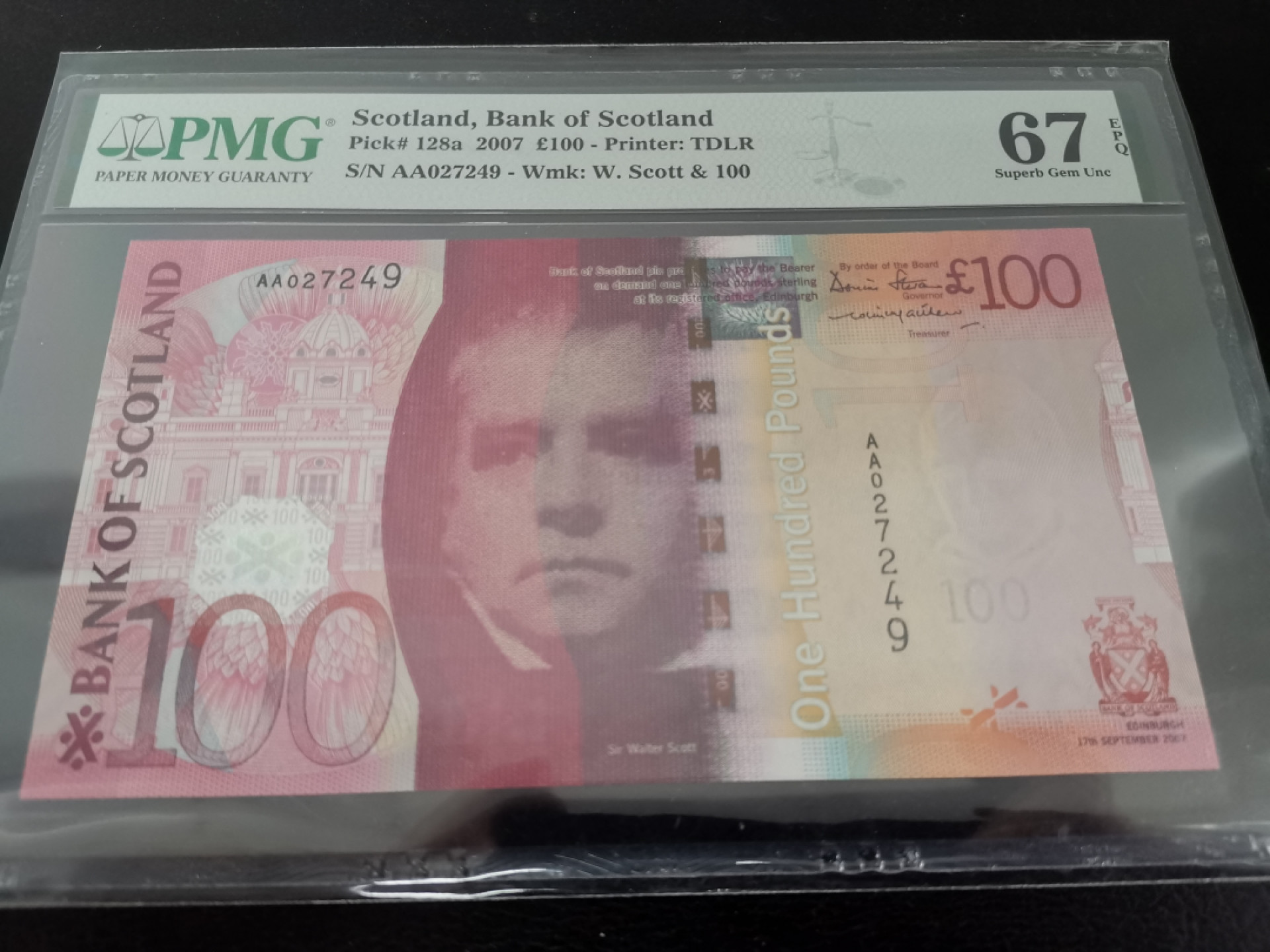 《张总收藏》43期—高分名誉 2007年苏格兰Bank of Scotland最大面值100镑PMG67高分难得，桥版颜色艳丽