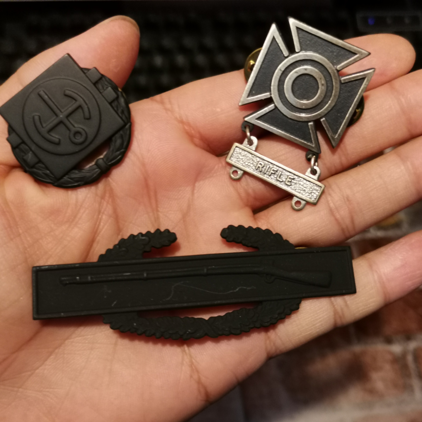 世界勋奖徽章拍卖第7期 美国陆军野战军服配饰一组