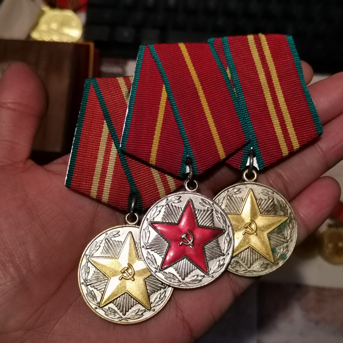 世界勋奖徽章拍卖第8期 消防版*苏联圆满服役奖章一组合拍