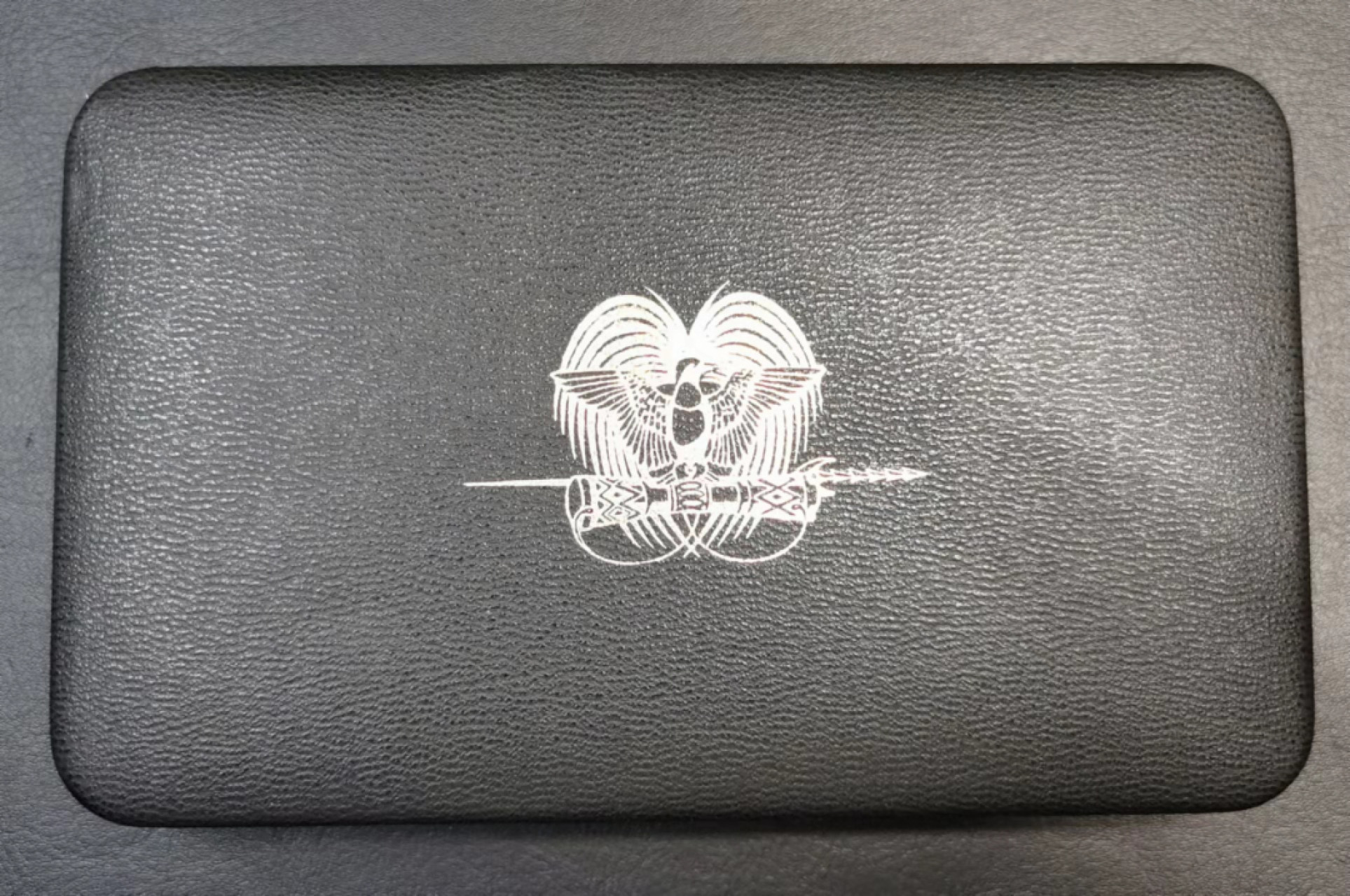 凡希社世界钱币微拍第一百八十期 荐！1983巴布亚新几内亚独立19周年精铸PS原盒证书全品 两枚大银全新设计！