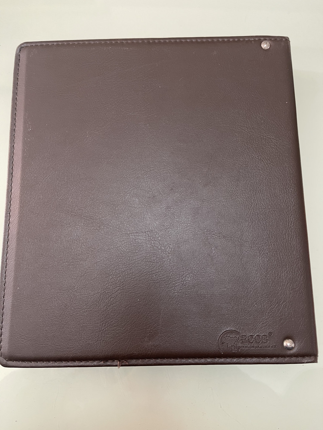 《外钞收藏家》第一百五十二期拍卖（本期98件） PCCB裸币收藏册 内页接近50张 三格 9成新 棕色