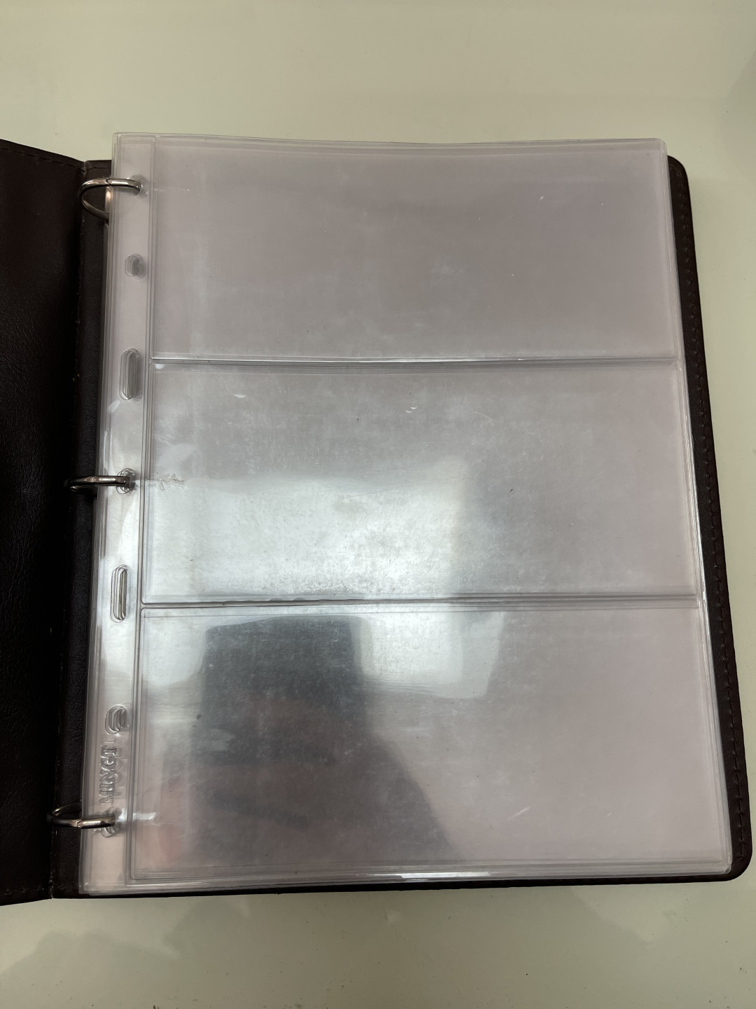 《外钞收藏家》第一百五十二期拍卖（本期98件） PCCB裸币收藏册 内页接近50张 三格 9成新 棕色