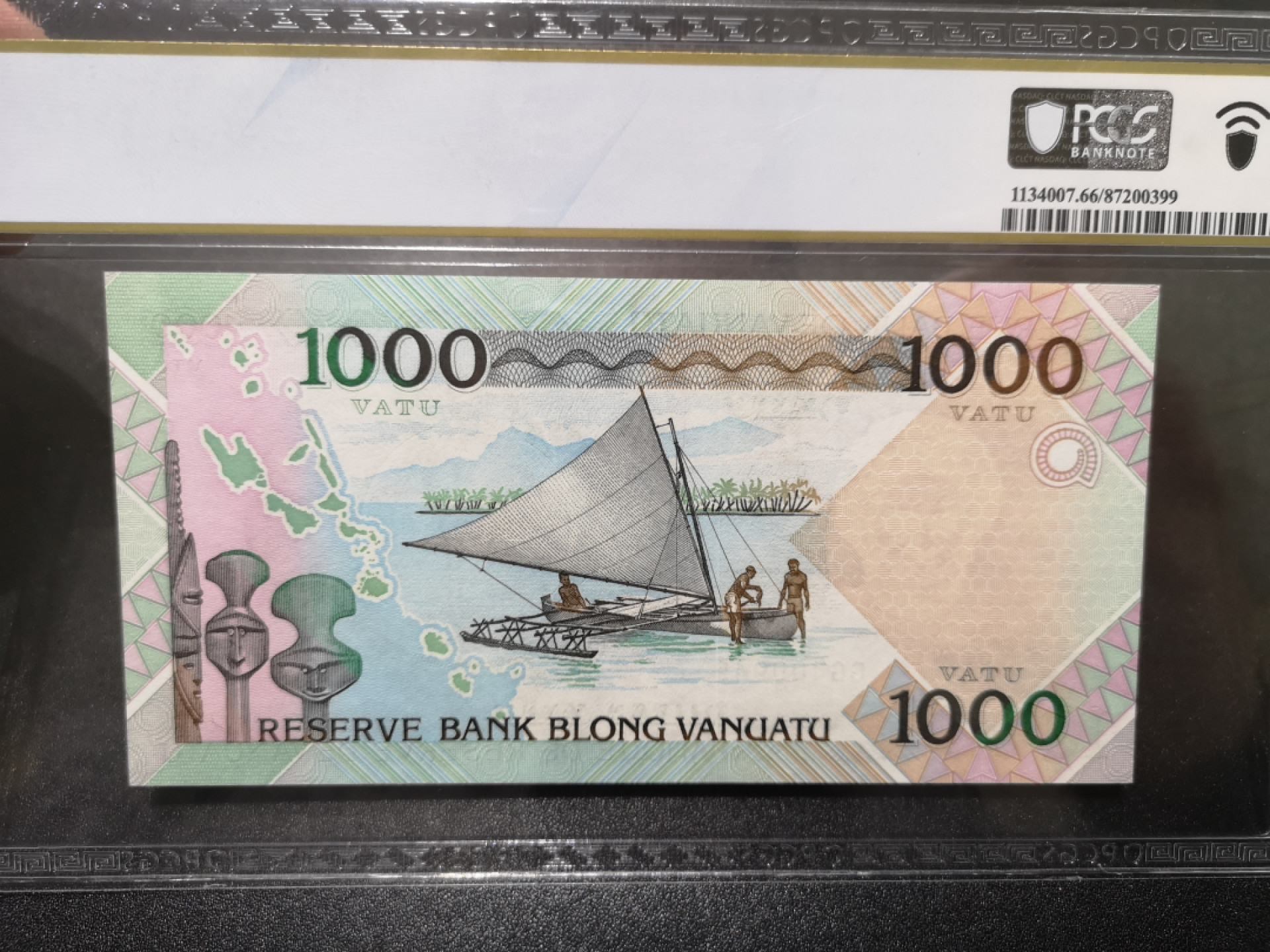 《外钞收藏家》第一百五十三期拍卖（本期94件） 2002年瓦努图1000 PCGS66