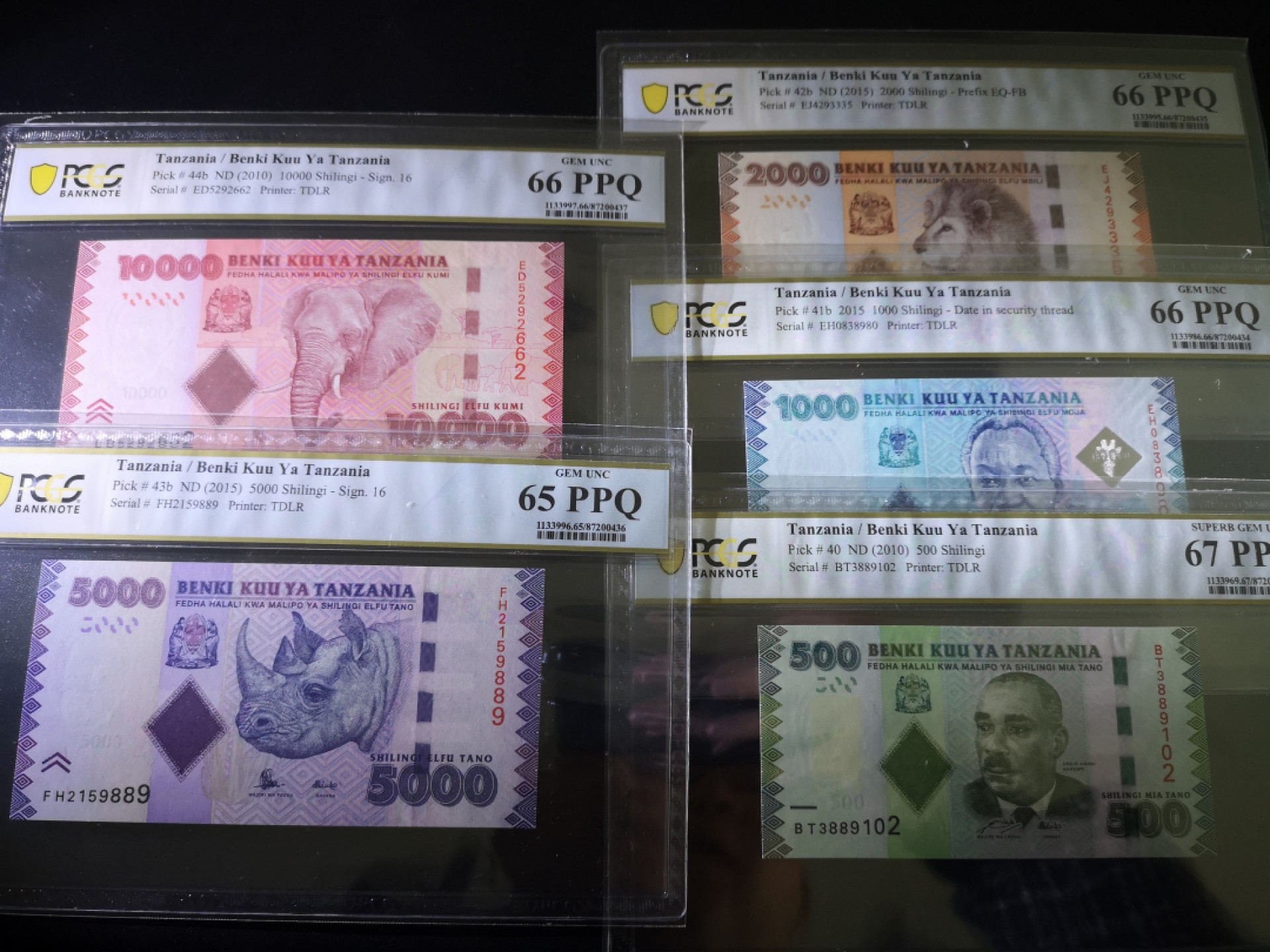 《外钞收藏家》第一百五十三期拍卖（本期94件） 坦桑尼亚五张一起  PCGS评级