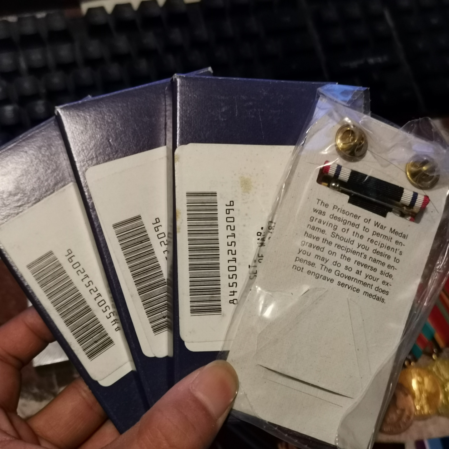 世界勋奖徽章拍卖第12期 美国战俘荣誉勋章一组